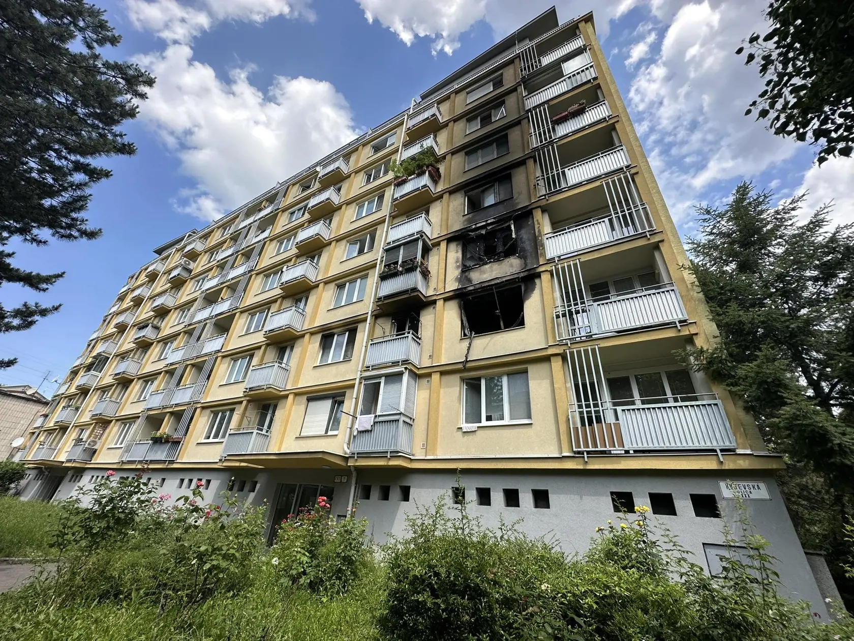 Na Kyjevskej ulici bolo v noci poriadne rušno.