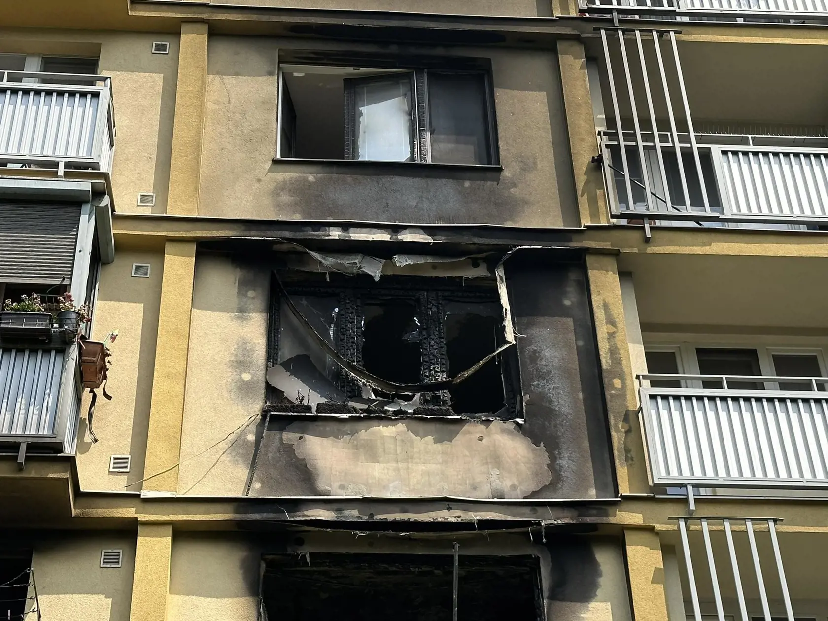 Prehovoril sused, ktorý býva nad bytom, kde sa všetko odohralo.