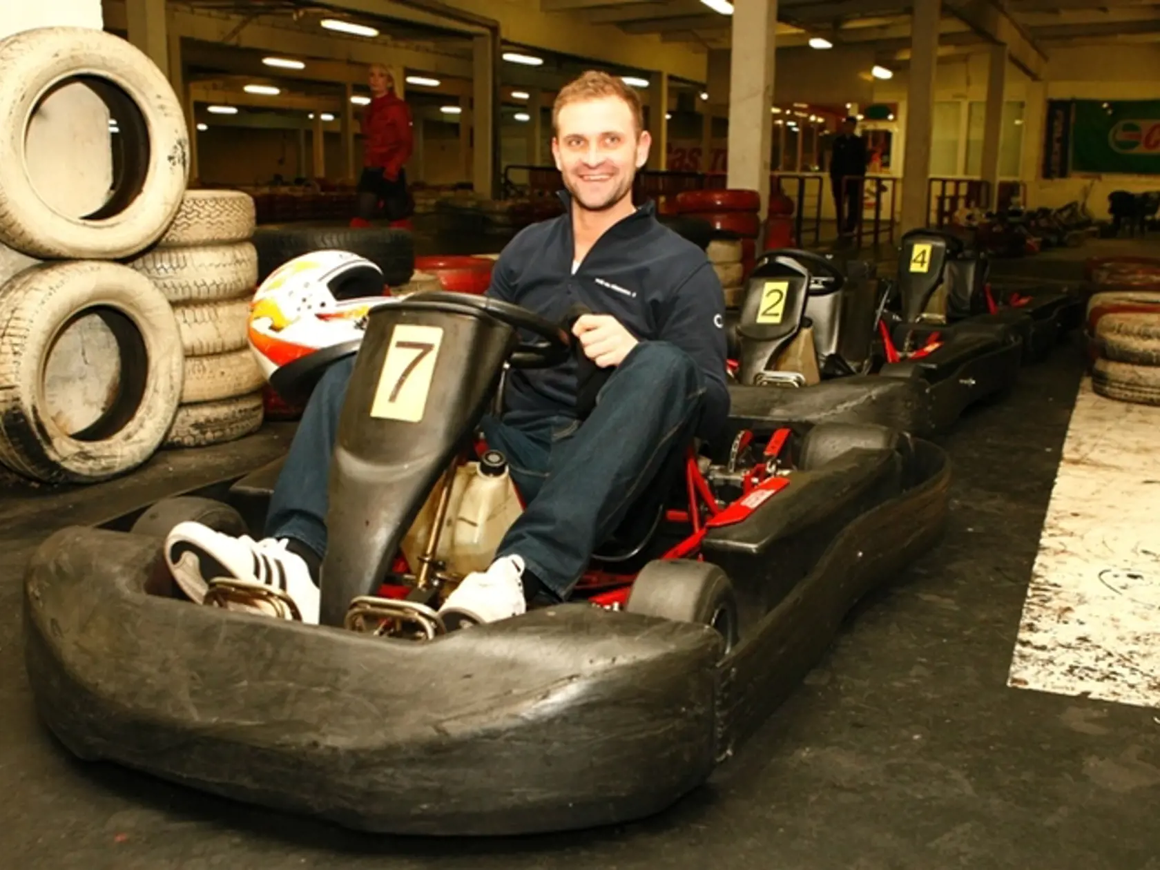 Tomáš rád preteká na autách.
V minulosti si vyskúšal už aj
motokári.