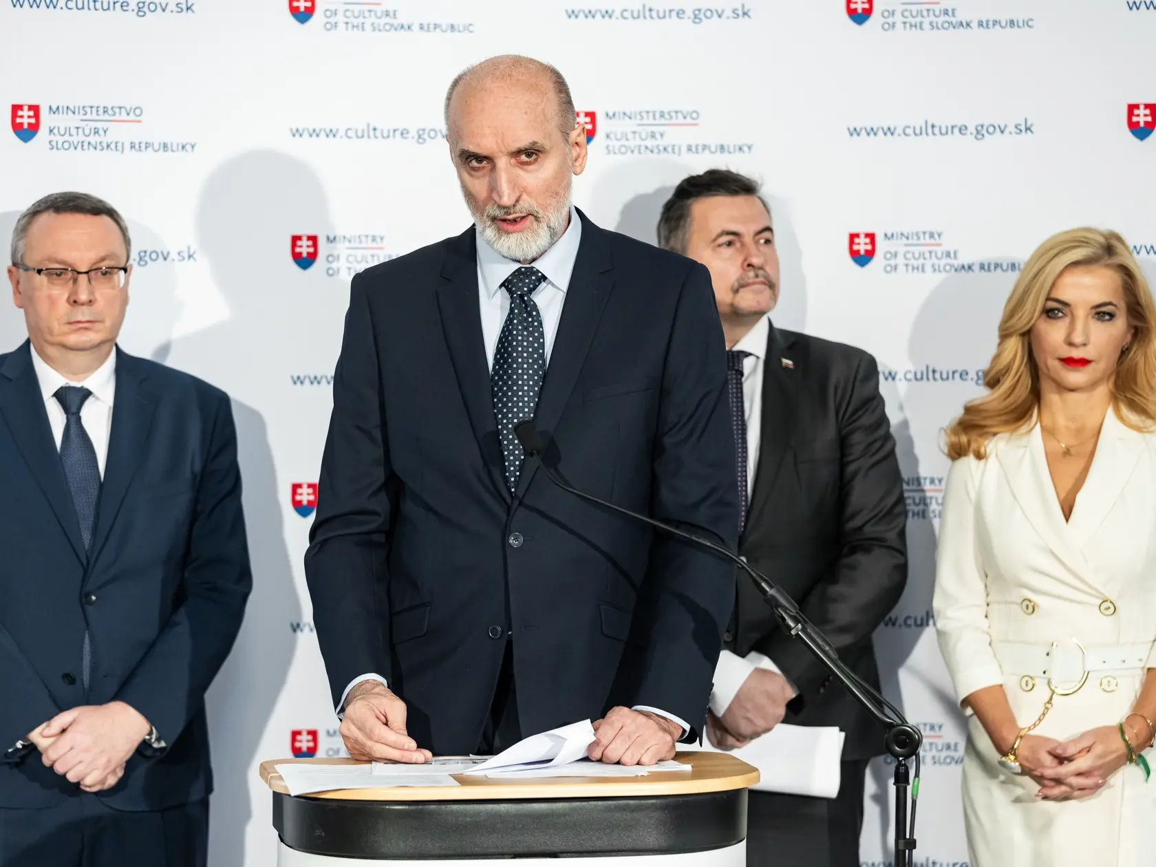 Tlačová konferencia Ministerstva kultúry SR k výsledkom auditu v Slovenskej národnej galérii. Na snímke Jaroslav Niňaj.