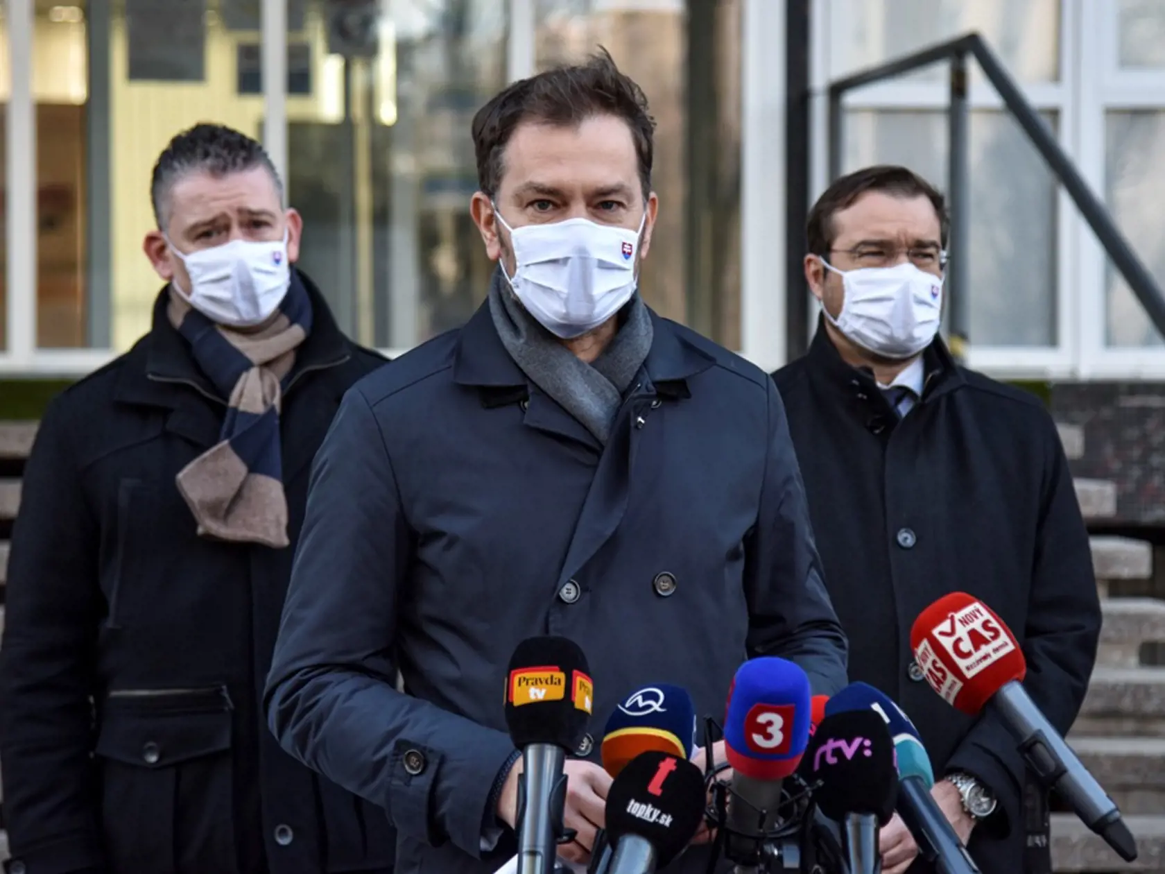 Na rokovaní vlády majú jej členovia diskutovať aj o potrebe sprísnenia kontroly hraníc.