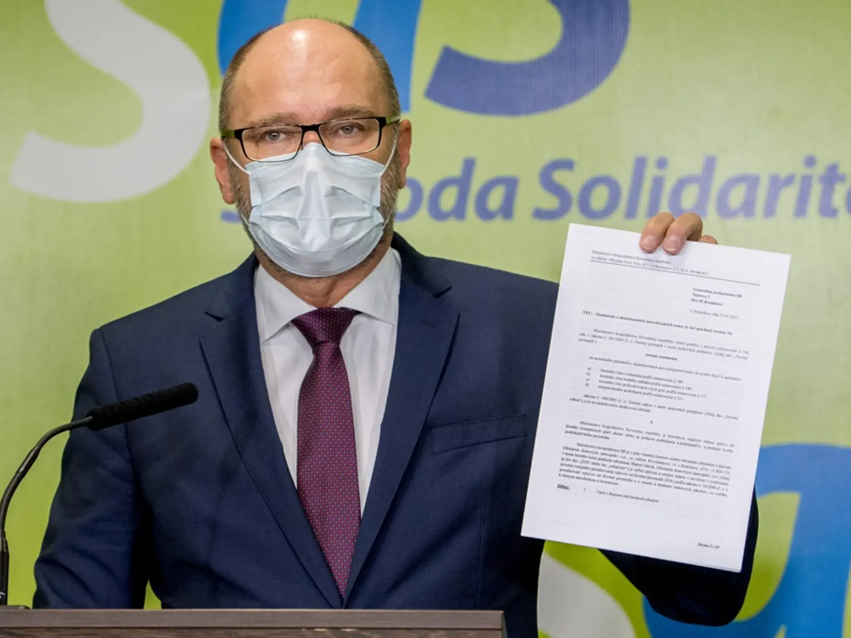Richard Sulík pred rokovaním vlády hovoril o potrebe aplikácie na kontrolu karantény.