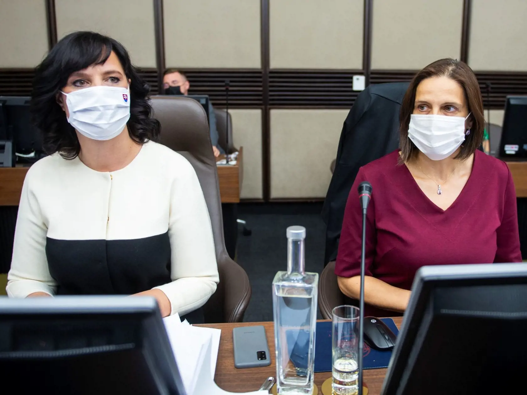 Na snímke zľava Veronika Remišová a Mária Kolíková