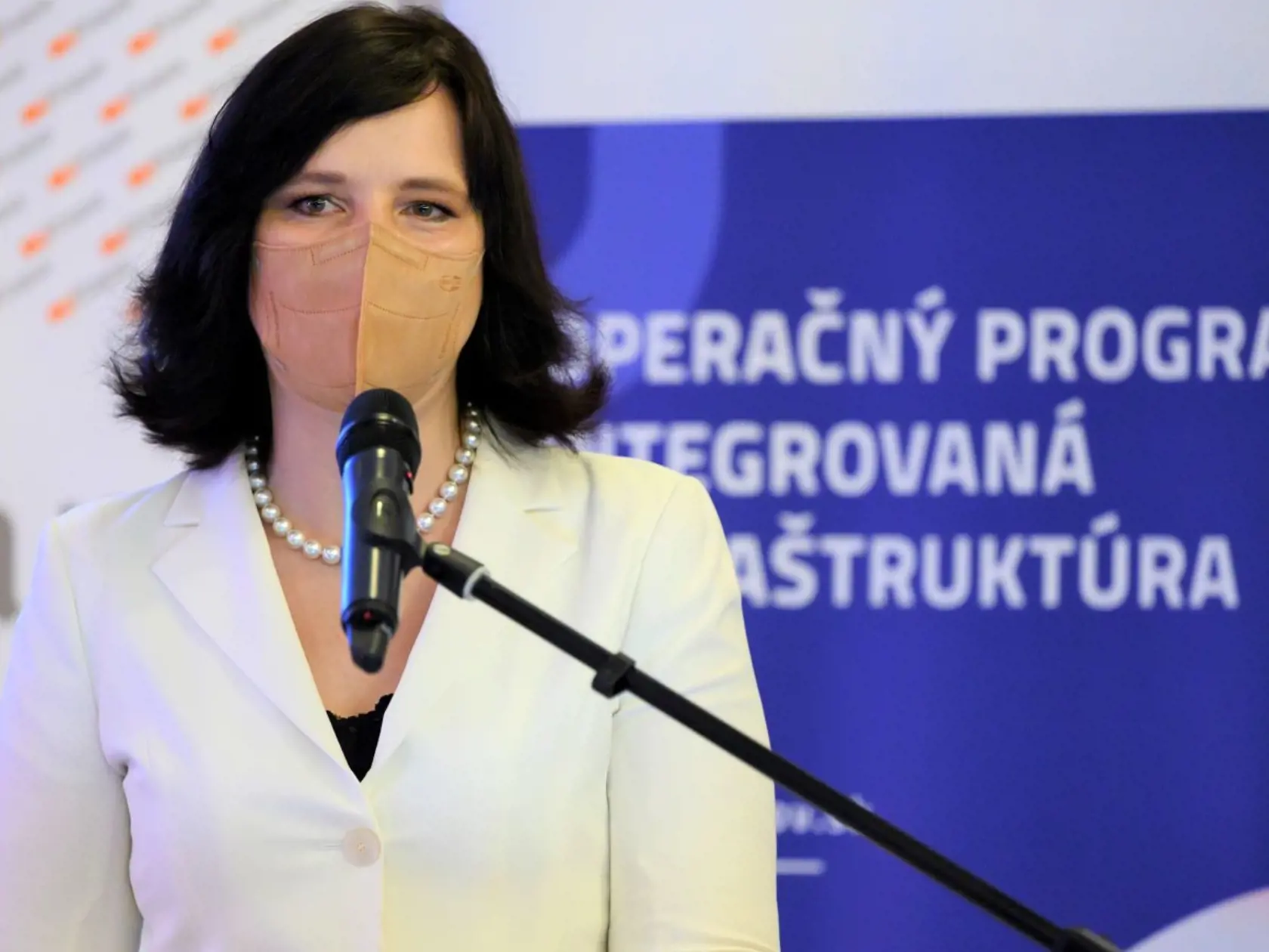 Na snímke podpredsedníčka vlády SR a ministerka investícií, regionálneho rozvoja a informatizácie SR Veronika Remišová (Za ľudí)