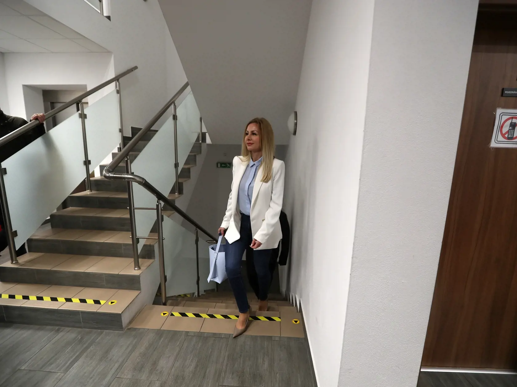 Súd s Mikulášom Černákom (25. 4.). Na snímke Monika Křivová.