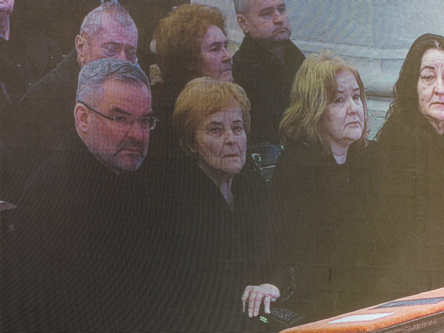 Posledná rozlúčka s hercom Štefanom Kvietikom za účasti rodiny aj verejnosti v Katedrále sv. Martina v Bratislave.