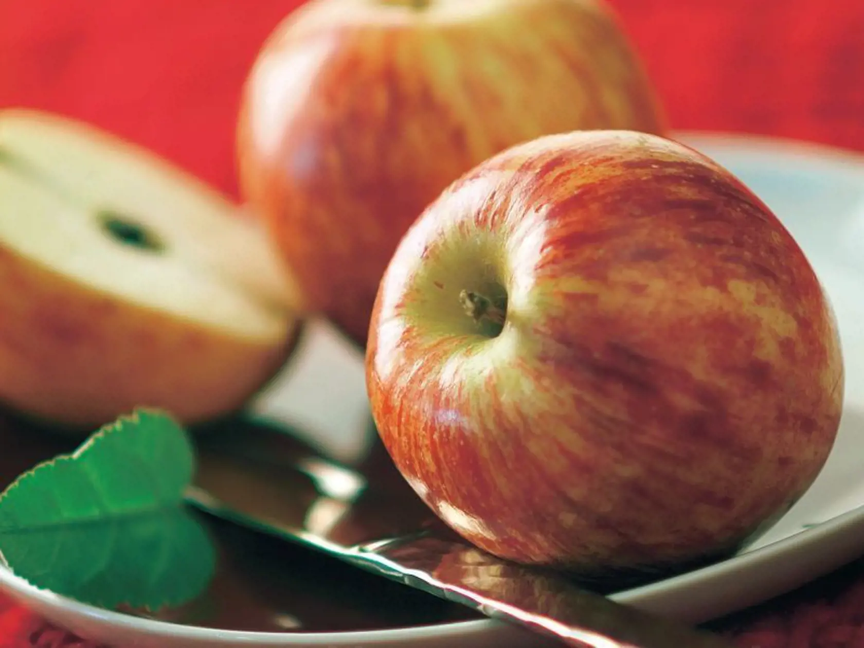 Vhodné ingrediencie pre domácu pleťovú masku určite nájdete.