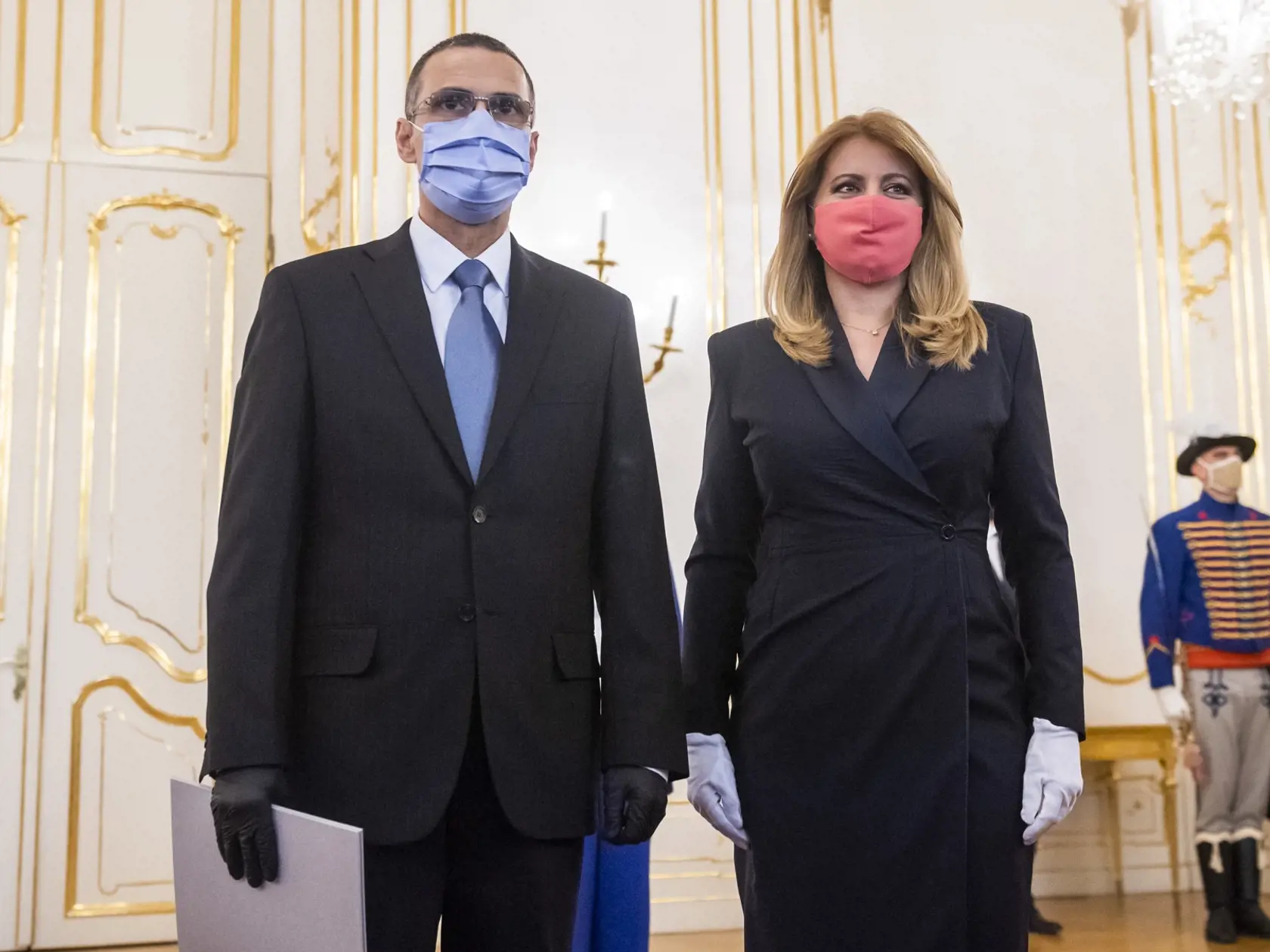 Na snímke prezidentka SR Zuzana Čaputová (vpravo), ktorá vymenovala Maroša Žilinku za nového generálneho prokurátora v Prezidentskom paláci v Bratislave 10. decembra 2020. FOTO TASR - Jaroslav Novák