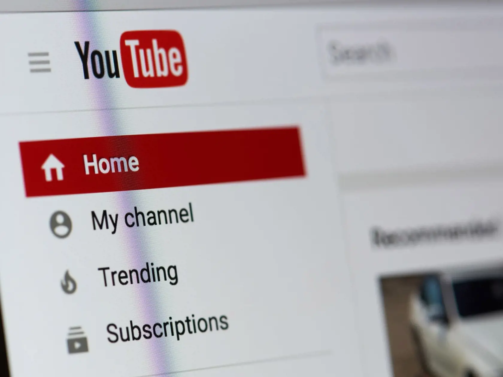 Platforma YouTube, veľmoc v oblasti online videí, oslavuje 20. narodeniny