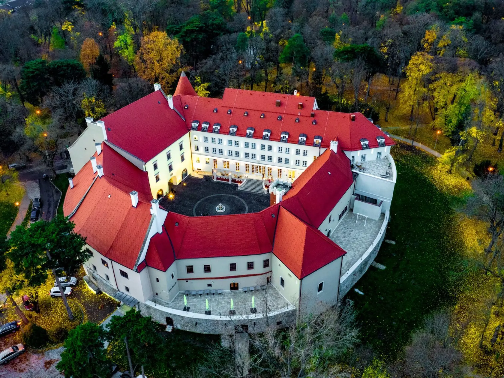 Zámok v Pezinok vzkriesil Štefan Šimák v pôvodnej kráse.