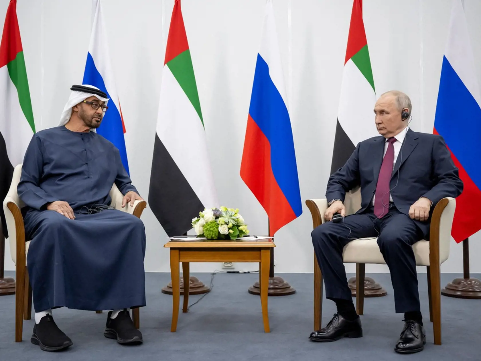 Putin poďakoval Nahajánovi za úlohu SAE pri výmene väzňov medzi Ruskom a Ukrajinou, a Ruskom a USA.