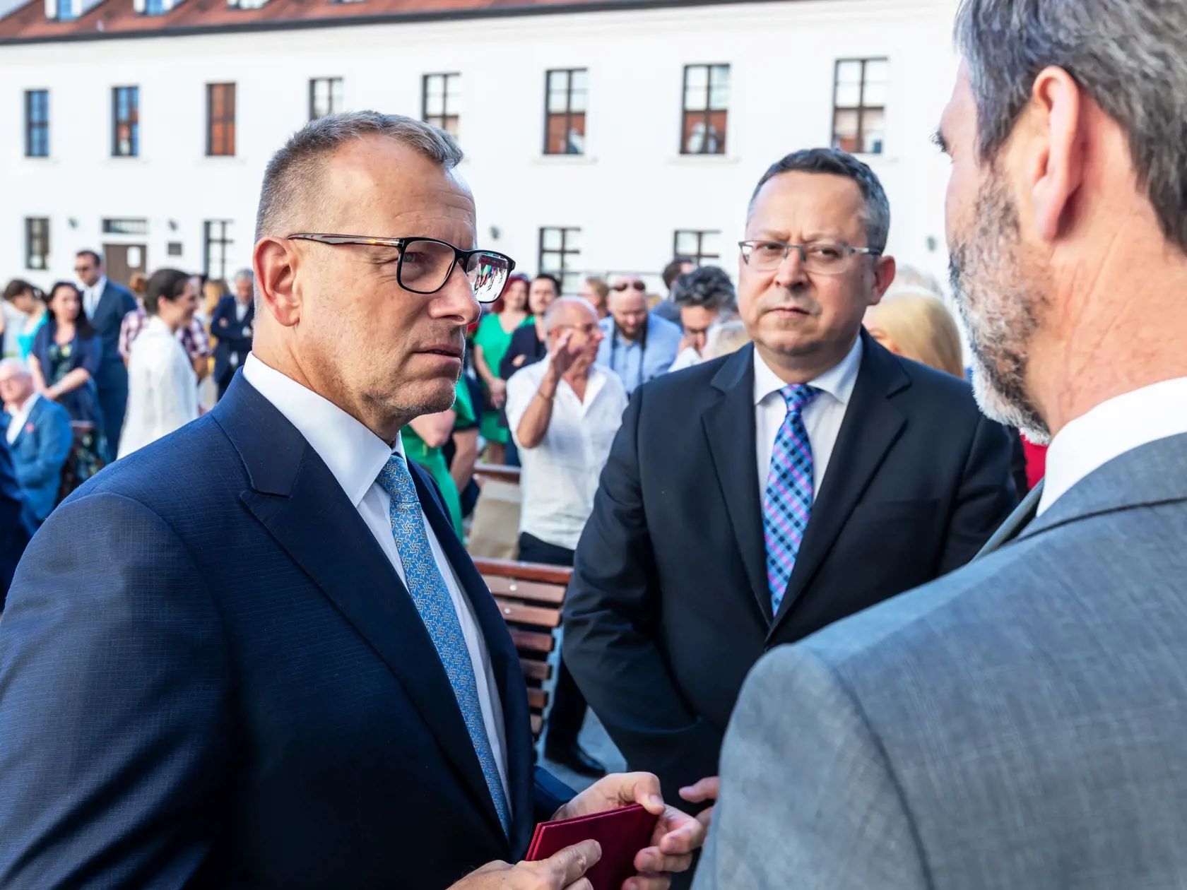 V DRUŽNOM ROZHOVORE. Predseda parlamentu Boris Kollár si výborne rozumel s politikmi Smeru.