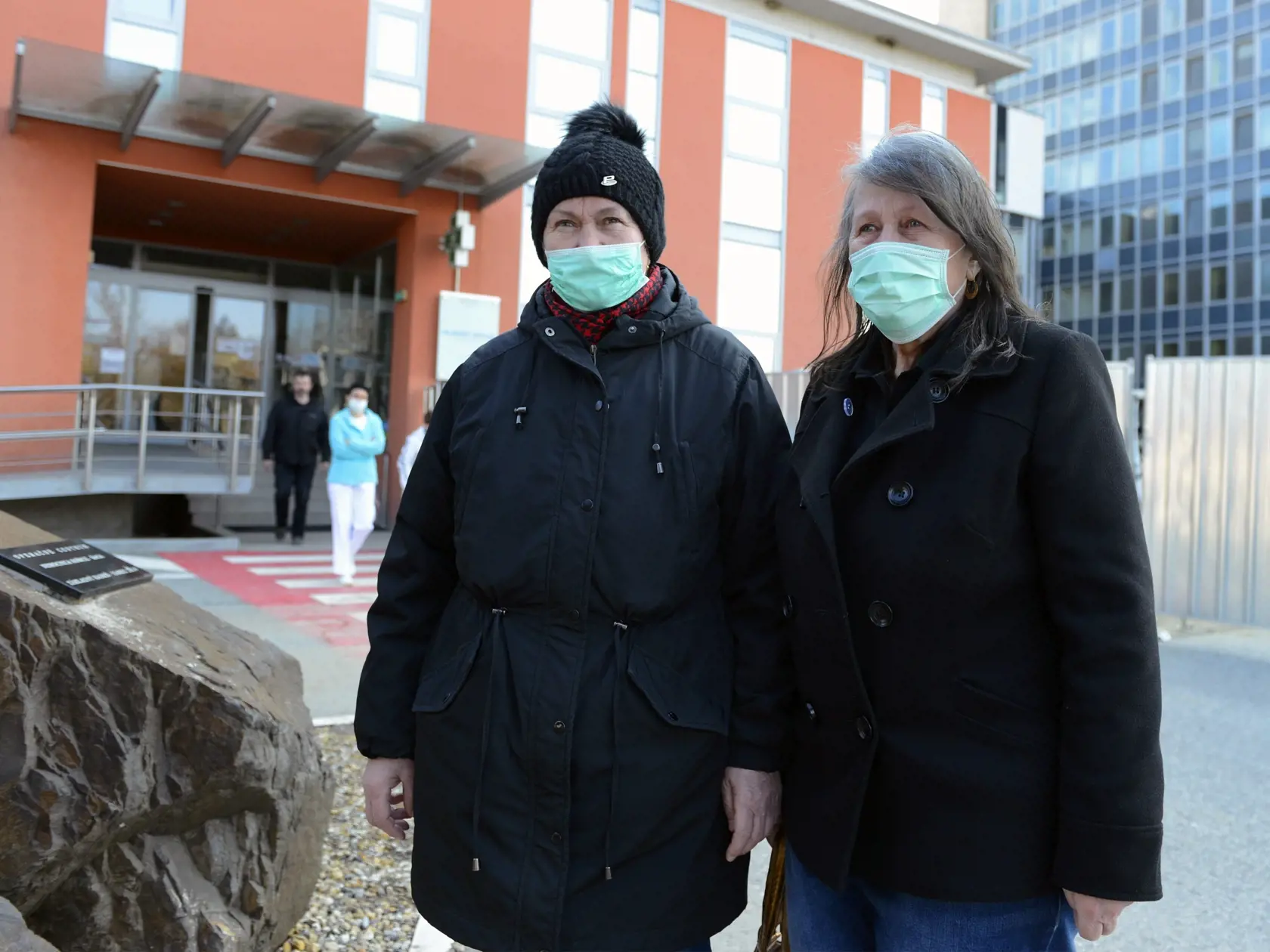 Núdzový stav sa týka všetkých zdravotníkov, či ide o záchranárov, operačné strediská, ambulancie či nemocnice.