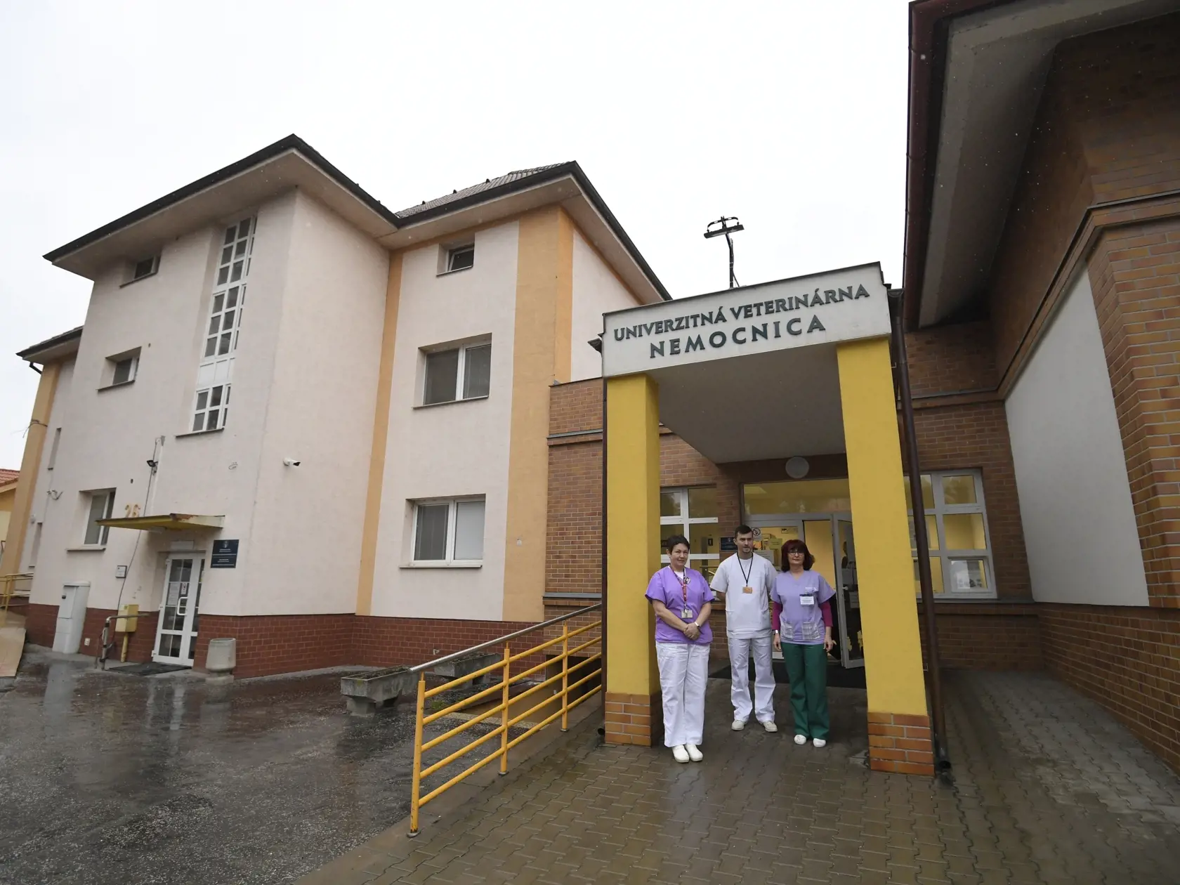 Núdzový stav sa týka všetkých zdravotníkov, či ide o záchranárov, operačné strediská, ambulancie či nemocnice.
