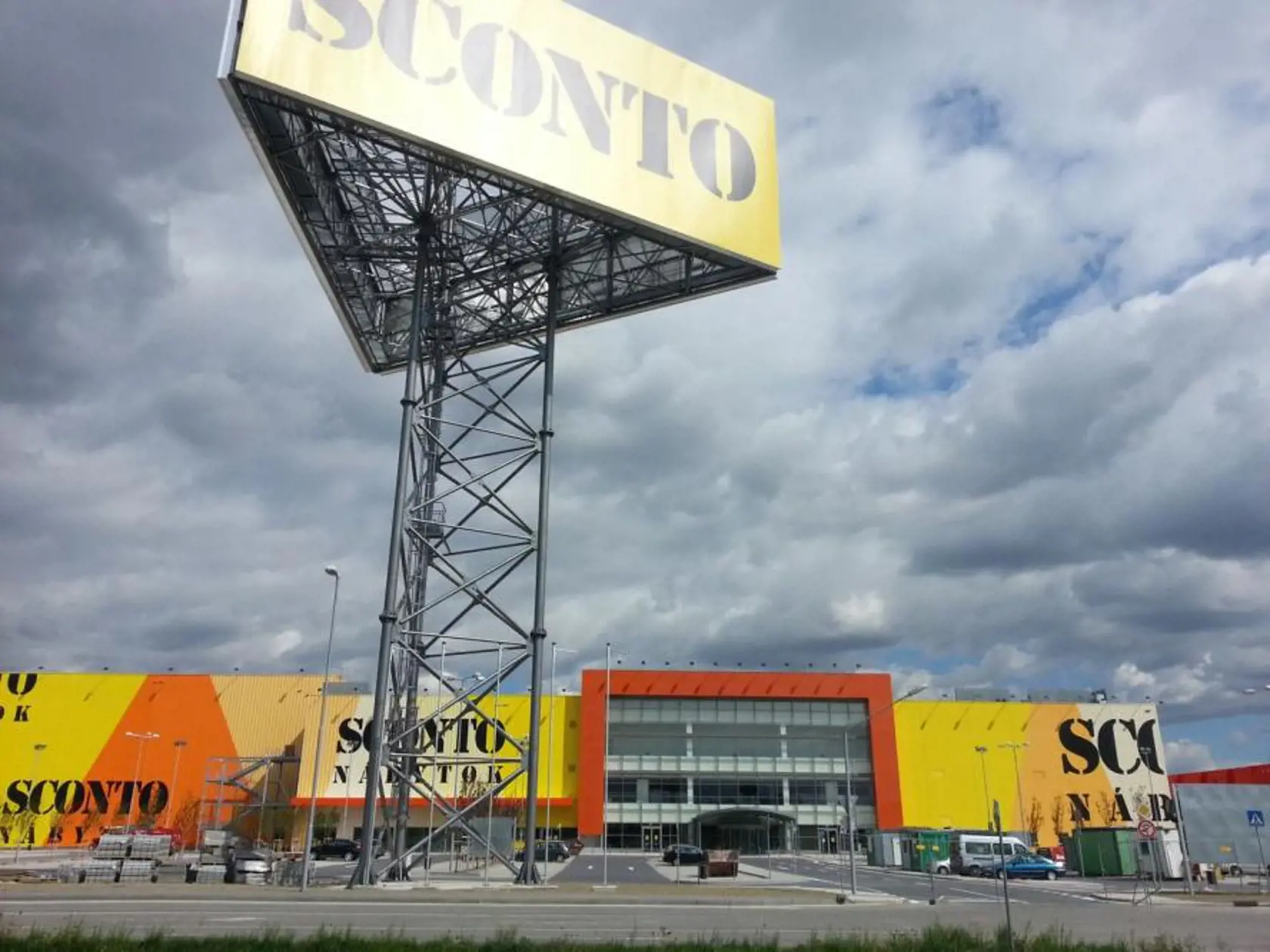 Sconto Nábytok vo Pharos Parku