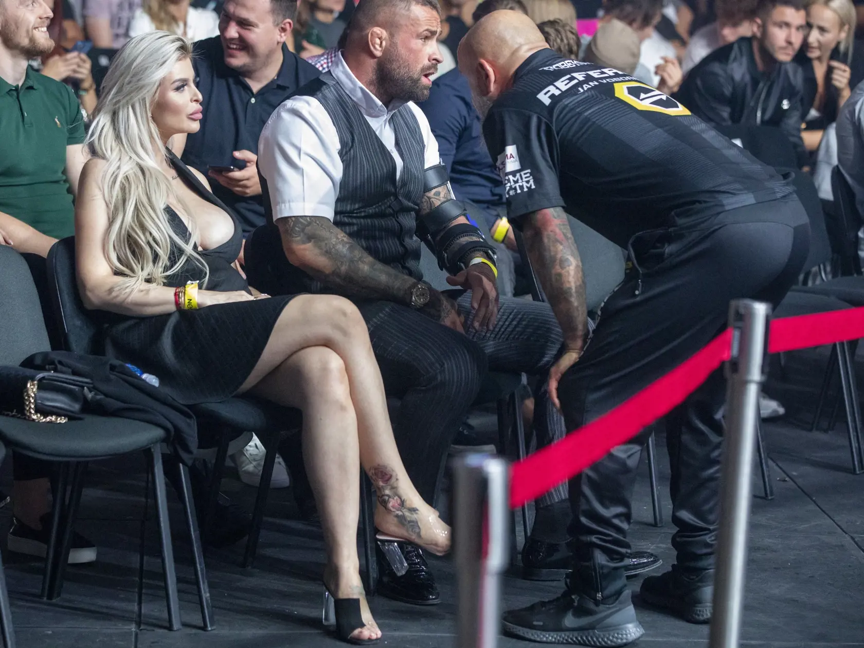 Na snímke je s český bojovník Karlos Vémola a jeho snúbenica slovenská playmate Lela Ceterová (vľavo) a snúbenica bojovníka Gábora Borarosa Monika Jakliová (vpravo).  Oktagon 27 MMA, najväčšia česko-slovenská organizácia turnajov bojových športov. Akcia sa uskutočnila na štadióne Ondreja nepelu v Bratislave.