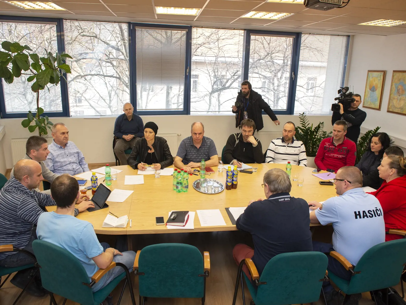 Snímka zo zasadnutia krízového štábu mesta Malacky v budove Mestského úradu 7. marca 2020. FOTO TASR - Pavel Neubauer