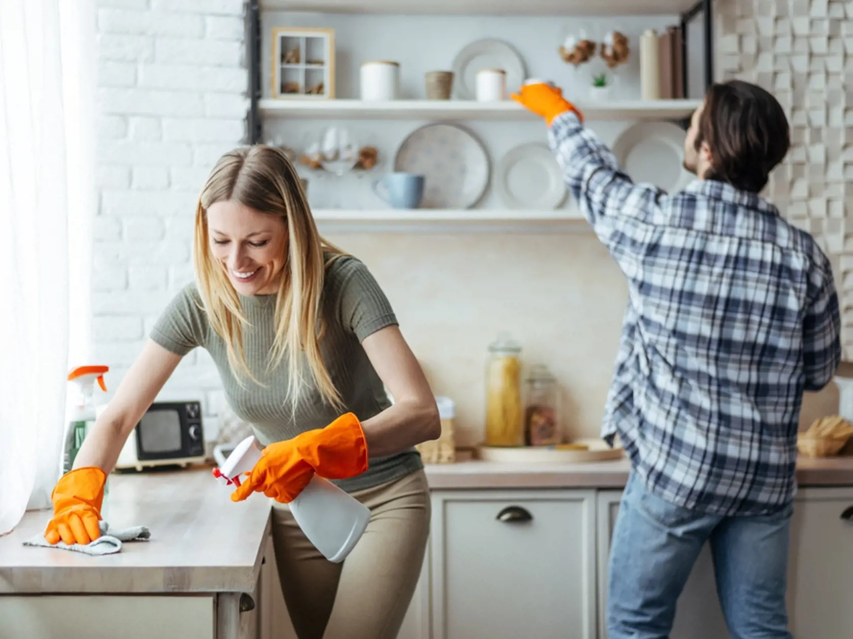 Smiling,Millennial,European,Woman,Blonde,With,Rubber,Gloves,And,Man