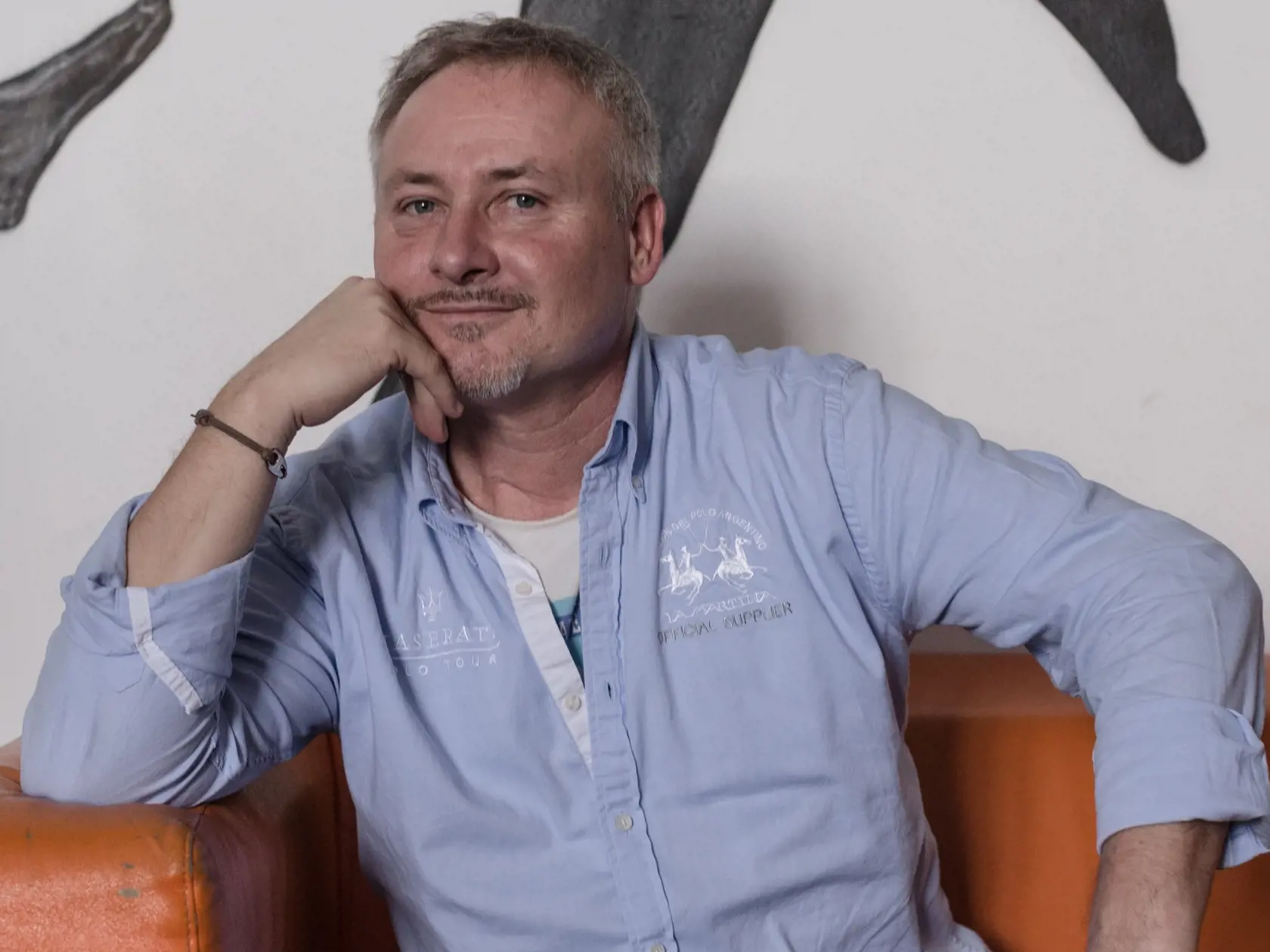 Otec Peter Batthyany stojí pri svojej dcére Petre, i keď mu najprv svojim rozhodnutím vyrobila šok.