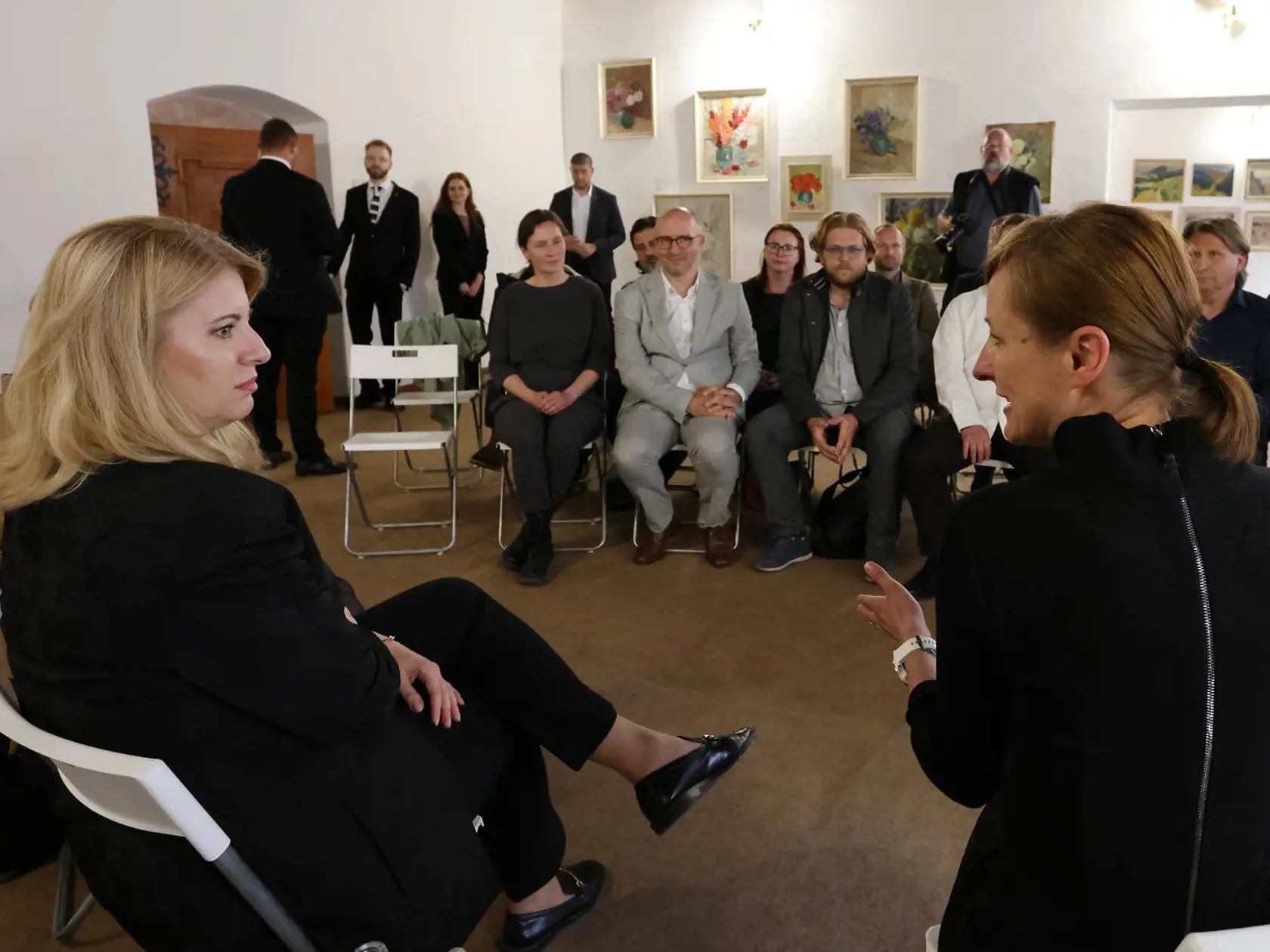 Prezidentka Zuzana Čaputová navštívila v stredu (7.6.) historickú Banskú Štiavnicu. Návšteva súvisela aj s nedávnym požiarom, ktorý zničil viaceré historické budovy aj muzeálne exponáty.