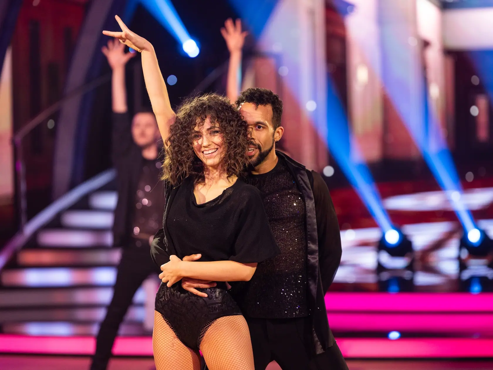 Ráchel Šoltésová a jej tanečný partner a Titus Ablorh v šiestom kole Let's Dance.