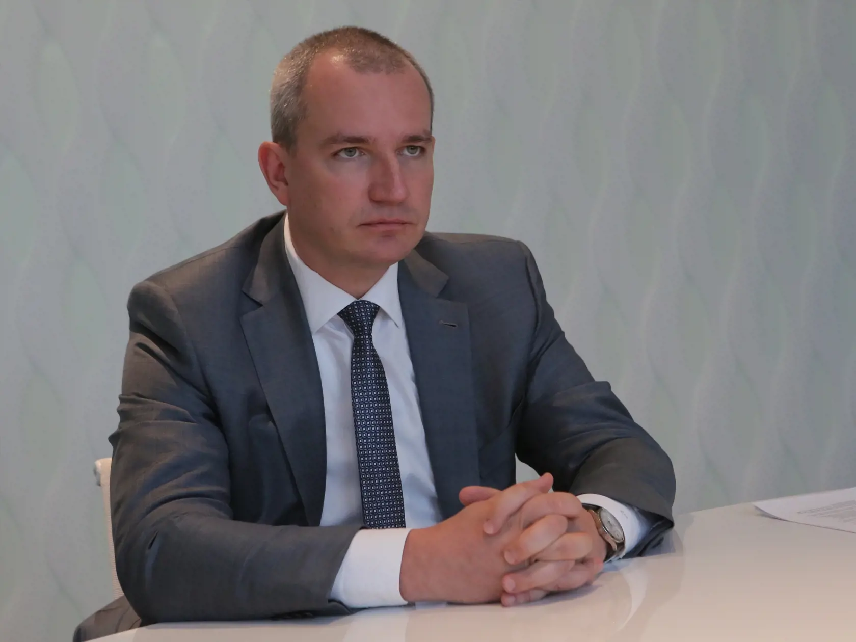 Súčasný spolumajiteľ Penty a top manažér Eduard Maták prestane byť na konci roku 2021 spolumajiteľom celej skupiny Penta a projektovým lídrom zodpovedným za zdravotníctvo.