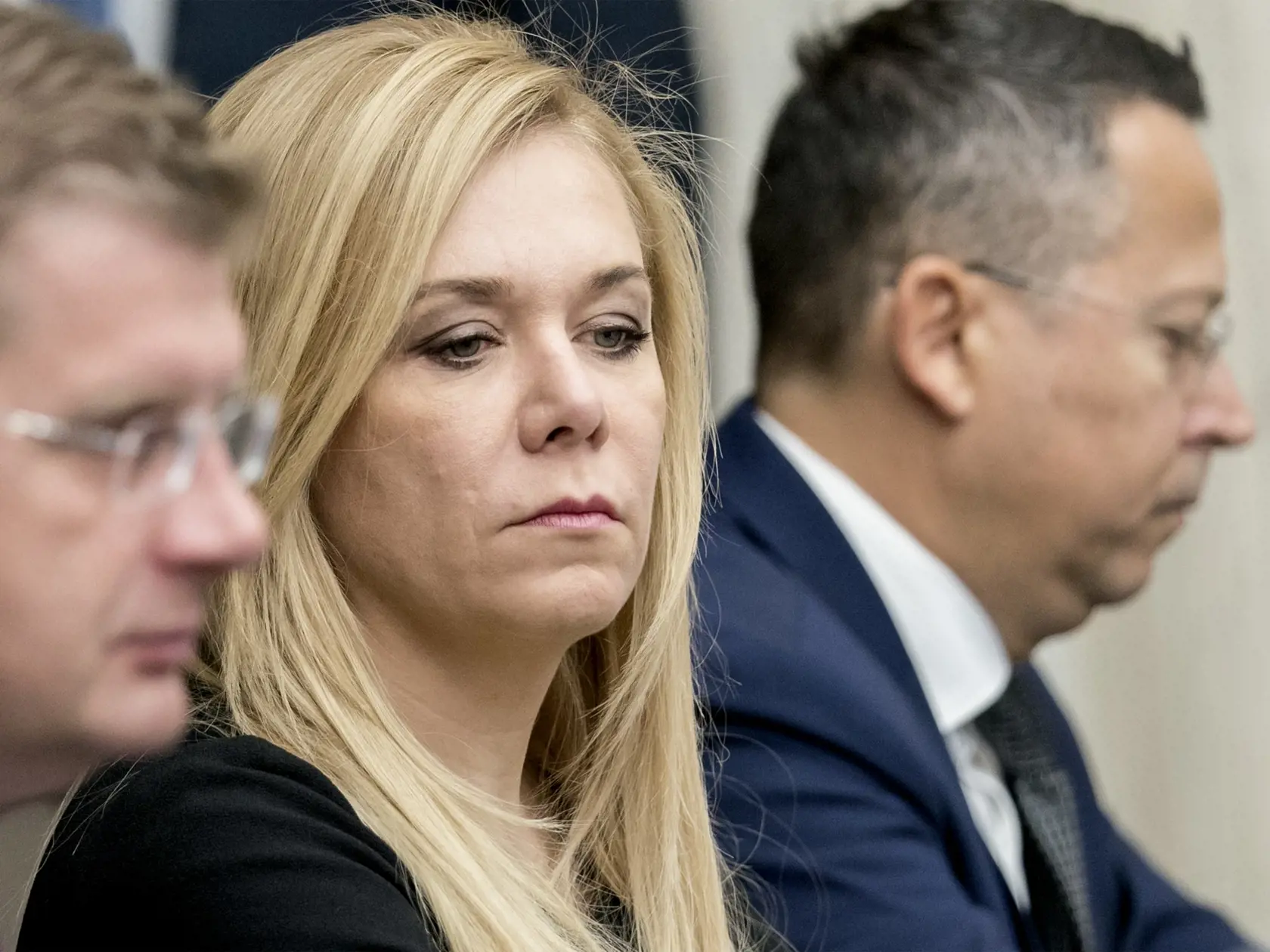Na snímke zľava minister hospodárstva SR Peter Žiga, ministerka vnútra SR Denisa Saková a minister financií SR Ladislav Kamenický (všetci SMER-SD) počas 195. schôdze vlády SR 12. februára 2020 v Bratislave. FOTO TASR - Martin Baumann