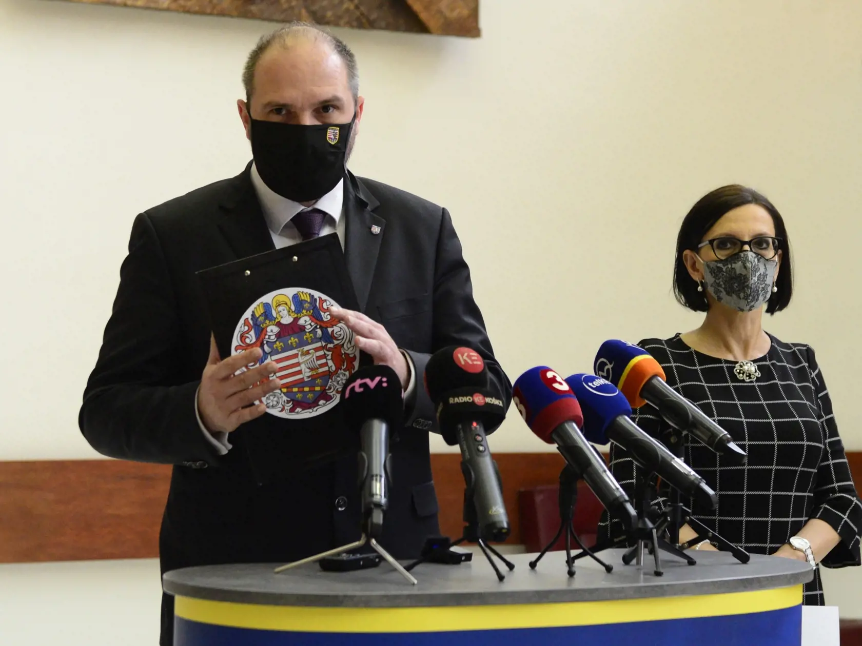 Na snímke primátor mesta Košice Jaroslav Polaček a viceprimátorka Lucia Gurbáľová.