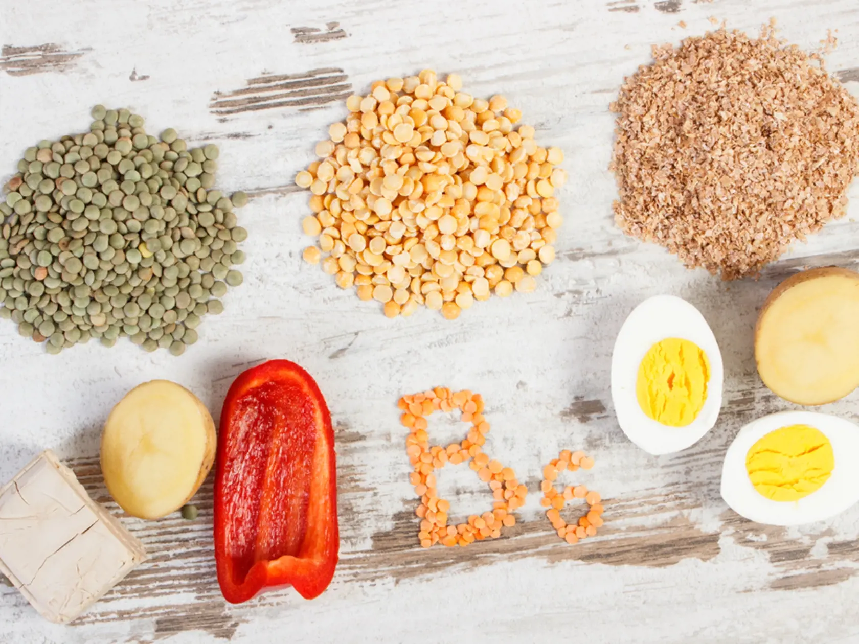 Najmä vitamín B6 a železo majú kľúčovú úlohu pri produkcii hormónu šťastia – serotonínu. Ak občas cítite bližšie nedefinovateľnú úzkosť, ktorá sa napohľad nespája so žiadnou konkrétnou situáciou, práve nedostatok živín môže byť problém.