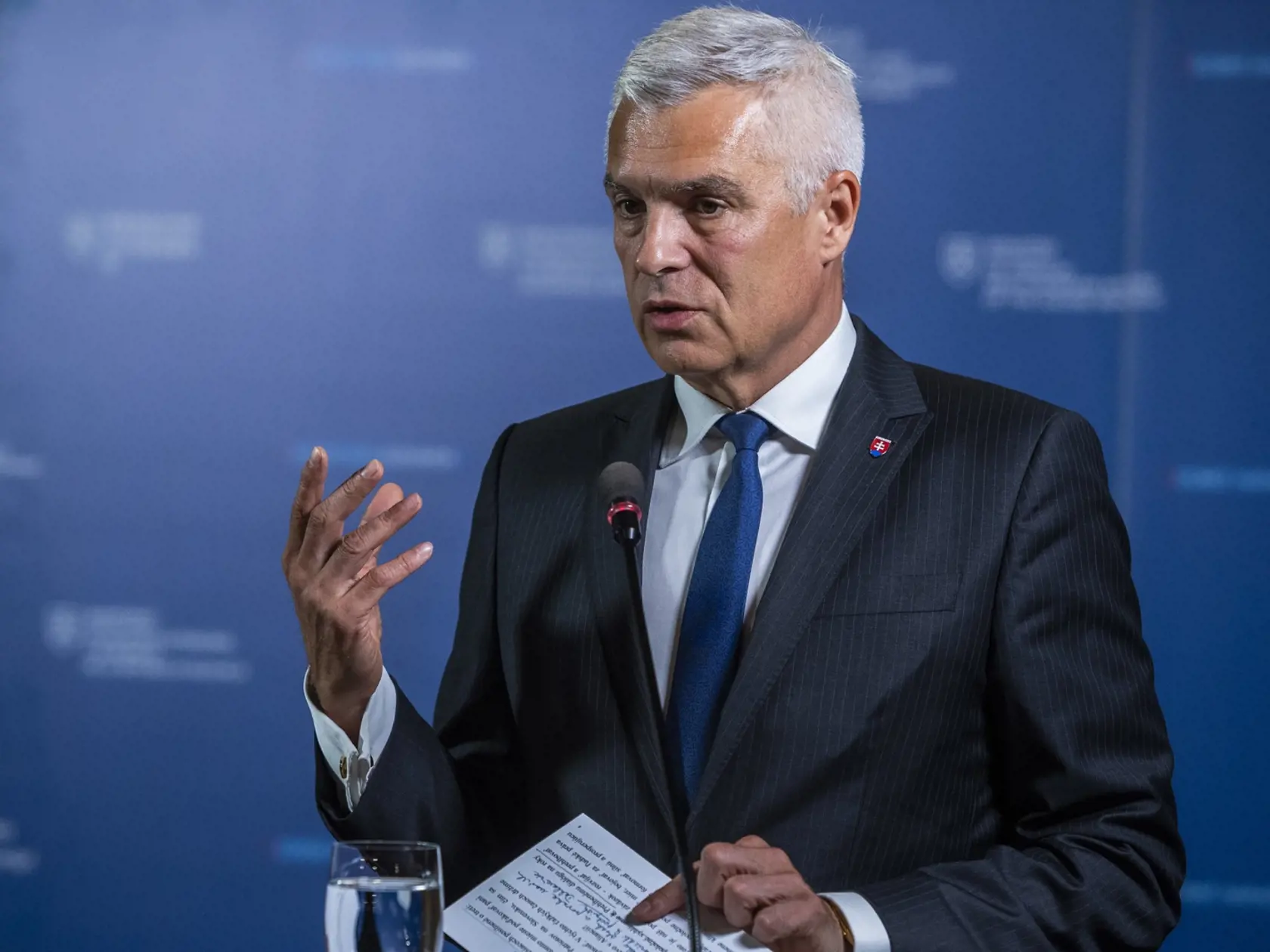 Na snímke minister zahraničných vecí a európskych záležitostí SR Ivan Korčok (nominant SAS) počas tlačovej konferencie po stretnutí s nemeckou šéfkou diplomacie Annalenou Baerbockovou v Bratislave 26. júla 2022.