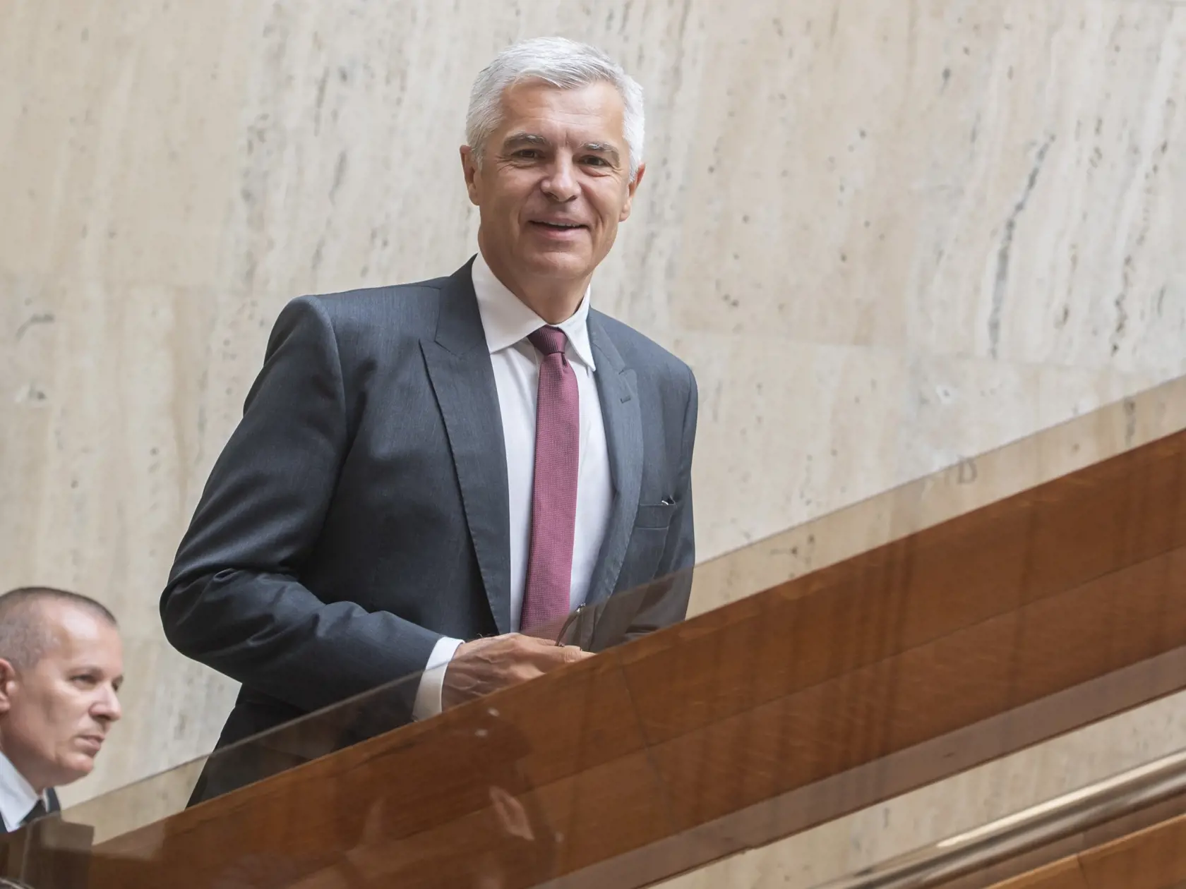 Na snímke minister zahraničných vecí a európskych záležitostí SR Ivan Korčok (nominant SaS) prichádza na 90. schôdzu vlády SR 6. júla 2022 v Bratislave.