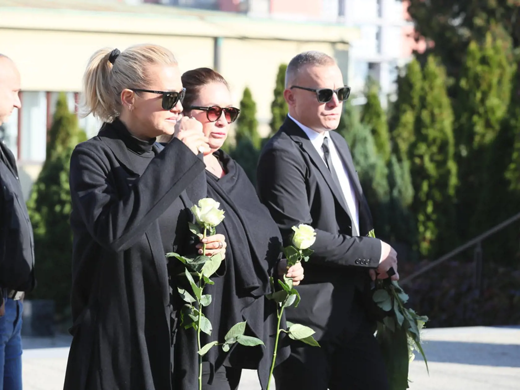 Dara niesla pohreb veľmi ťažko.