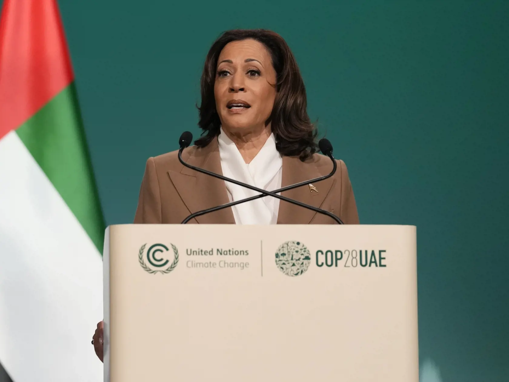 JB 20 Dubaj - Americká viceprezidentka Kamala Harrisová rozpráva na plenárnom zasadnutí Klimatickej konferencie OSN COP 28 v Dubaji 2. decembra 2023. FOTO TASR/AP

Vice President Kamala Harris speaks during a plenary session at the COP28 U.N. Climate Summit, Saturday, Dec. 2, 2023, in Dubai, United Arab Emirates. (AP Photo/Kamran Jebreili)