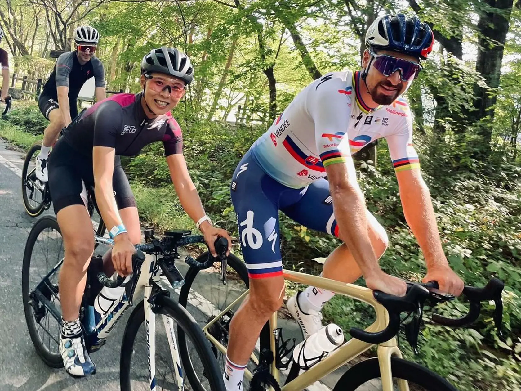 Peter Sagan bol v Japonsku na roztrhanie a ženy mal stále v pätách.