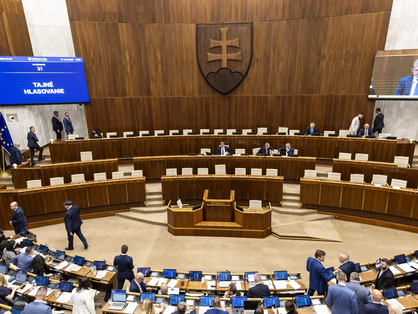 Tajná voľba Richarda Rašiho (Hlas) za predsedu NR SR. 
 