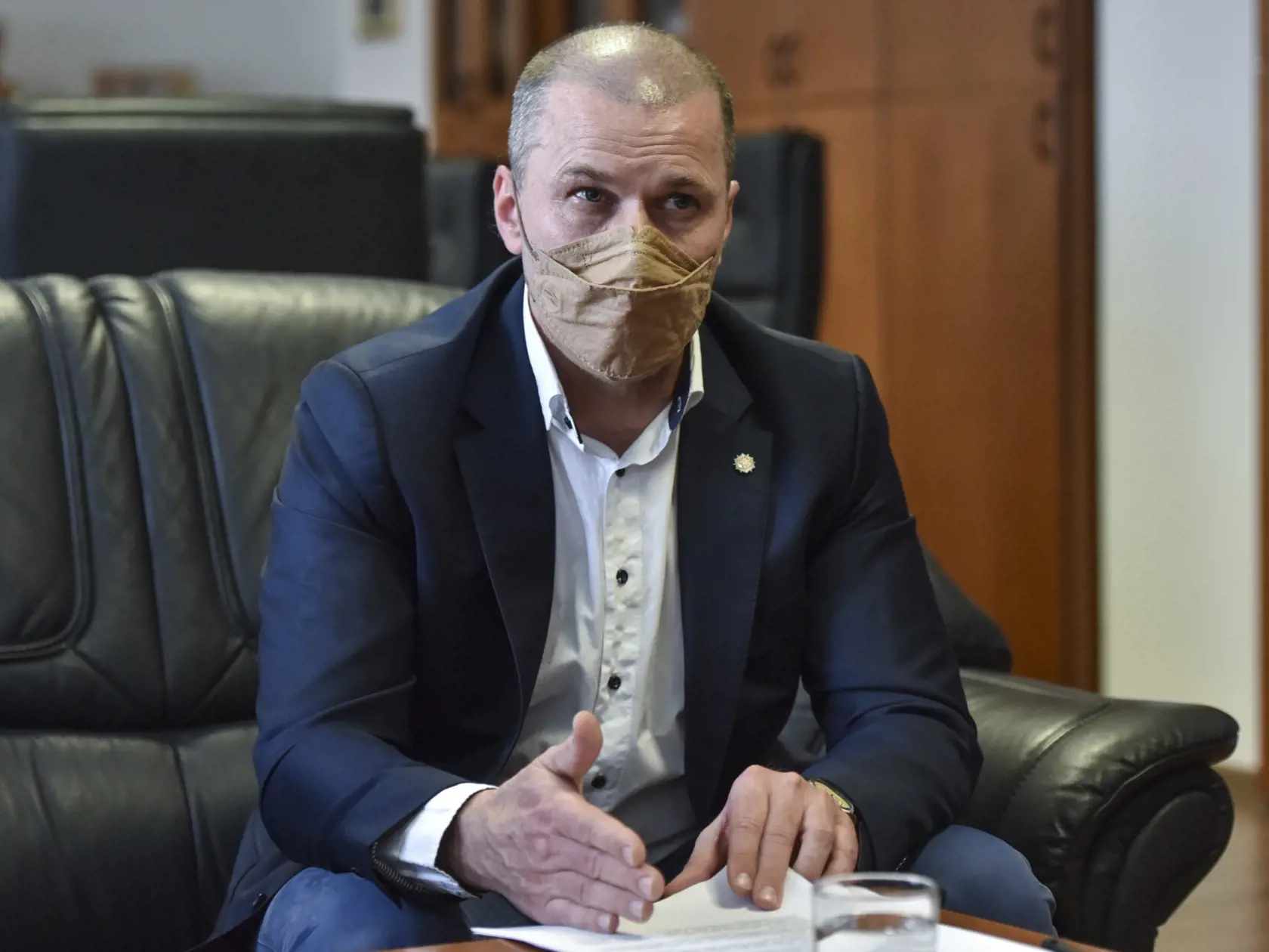 Po tom, čo sa Peter Kovařík stal obvineným, z funkcie prezidenta Policajného zboru odstúpil.