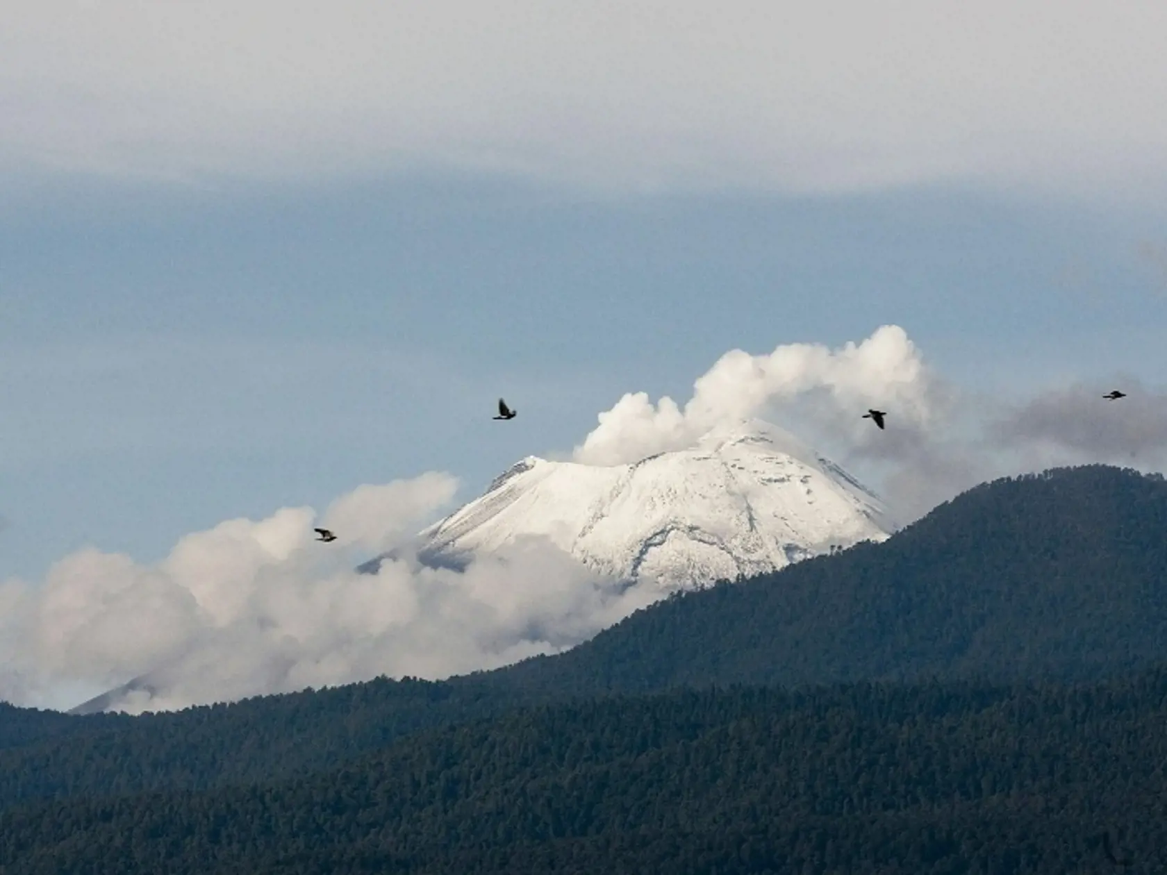 Mexická nočná mora: sopka Popocatepetl.