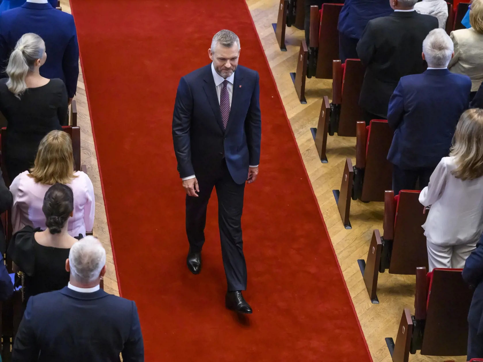 Na snímke prezident SR Peter Pellegrini odchádza po príhovore na slávnostnej schôdzi Národnej rady SR pri príležitosti zloženia sľubu prezidenta SR v priestoroch budovy Slovenskej filharmónie 15. júna 2024 v Bratislave. FOTO TASR - Jaroslav Novák