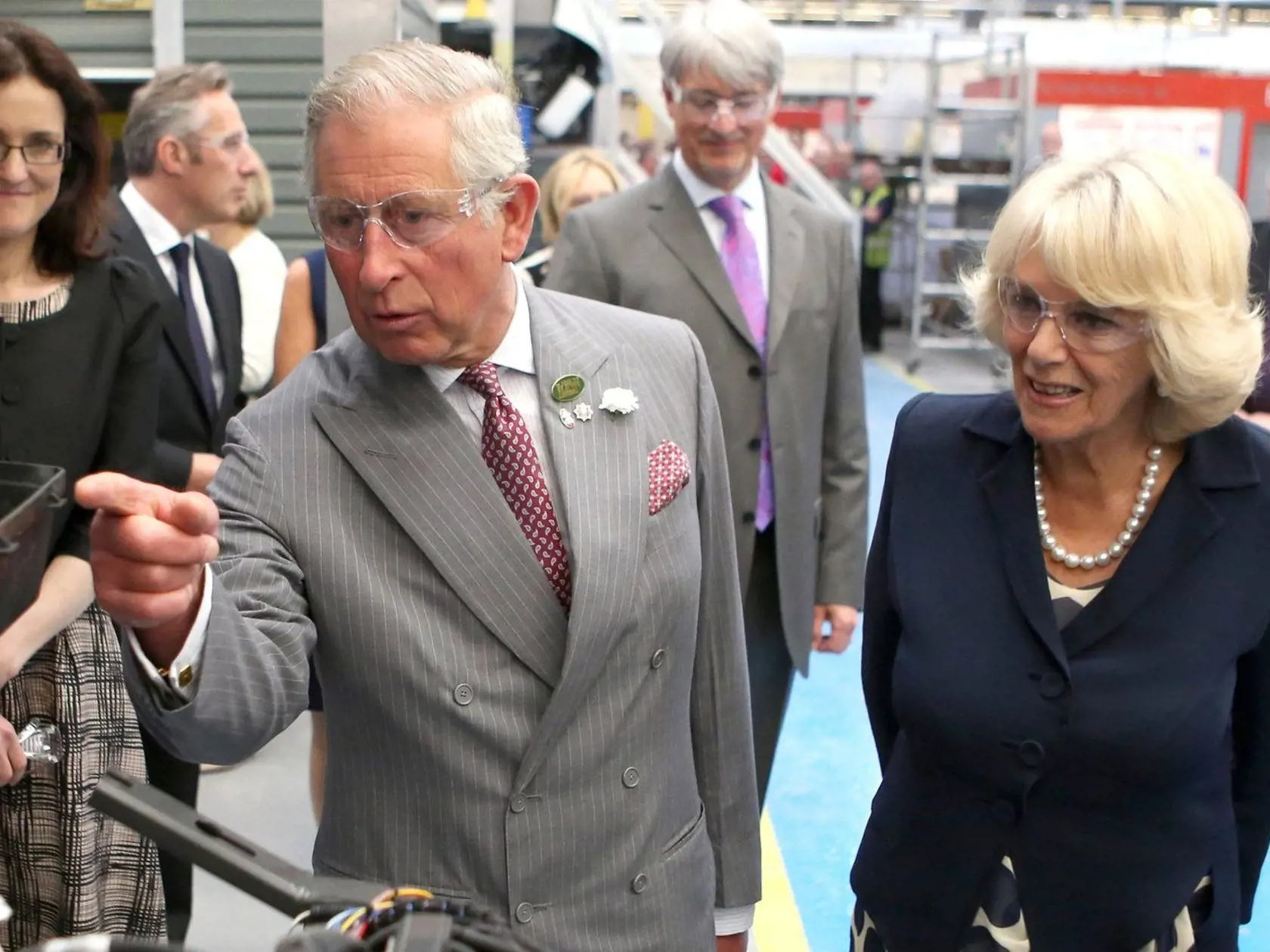 Princ Charles sa ženil dvakrát, jeho druhou manželkou je Camilla. 