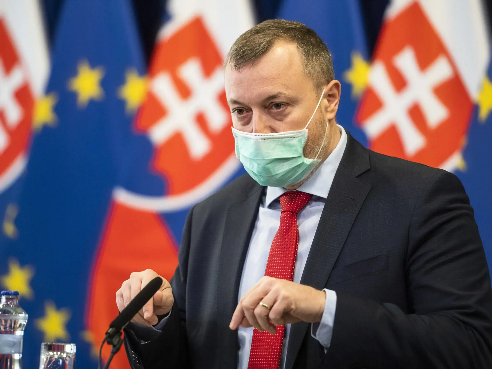 Na snímke minister práce, sociálnych vecí a rodiny SR Milan Krajniak (Sme rodina)