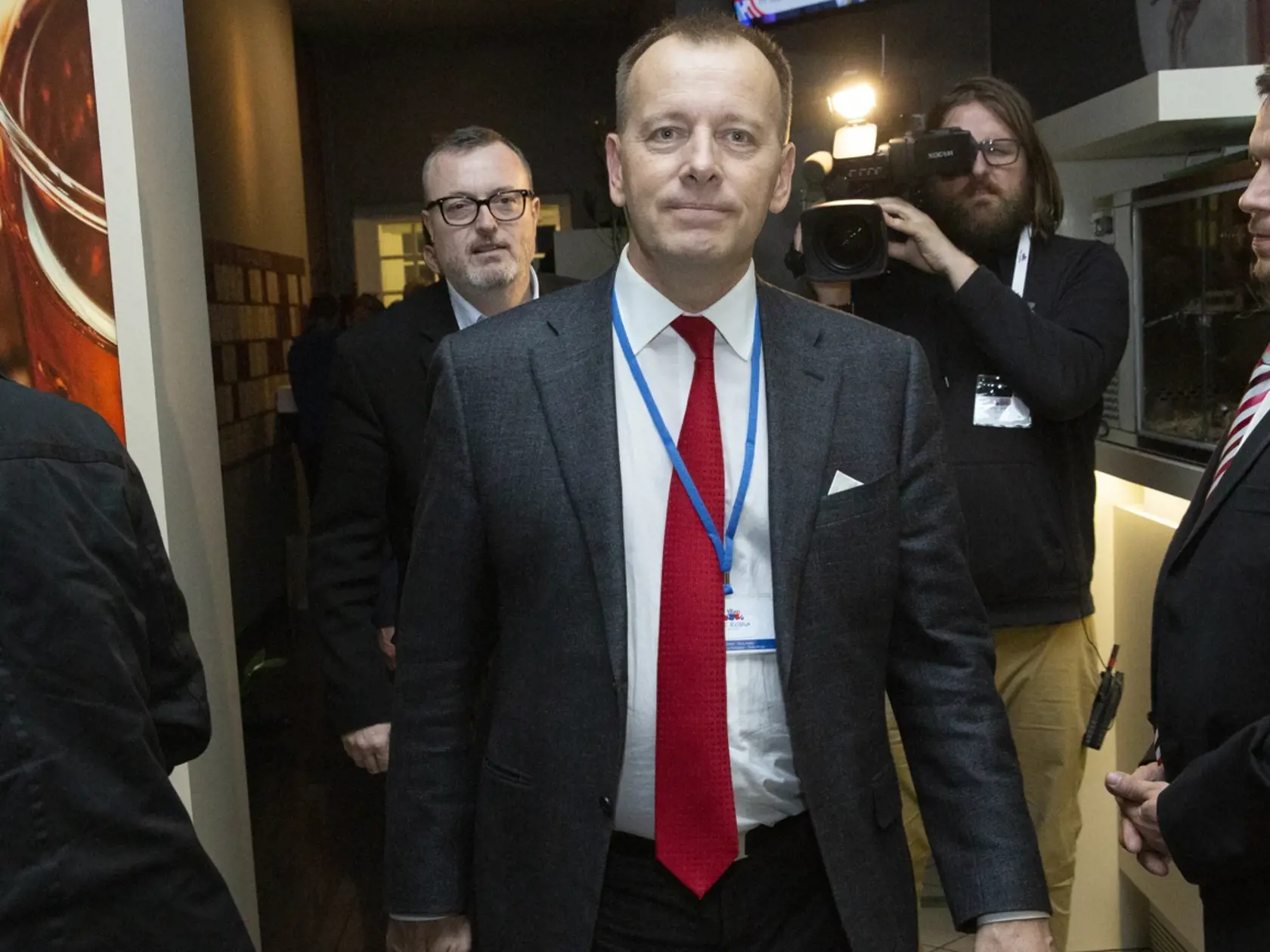 Na snímke Boris Kollár v centrále politickej strany SME RODINA počas volebnej noci do Národnej rady Slovenskejrepubliky, 29.2.2020.
Na snímke Boris Kollár, Milan Krajniak