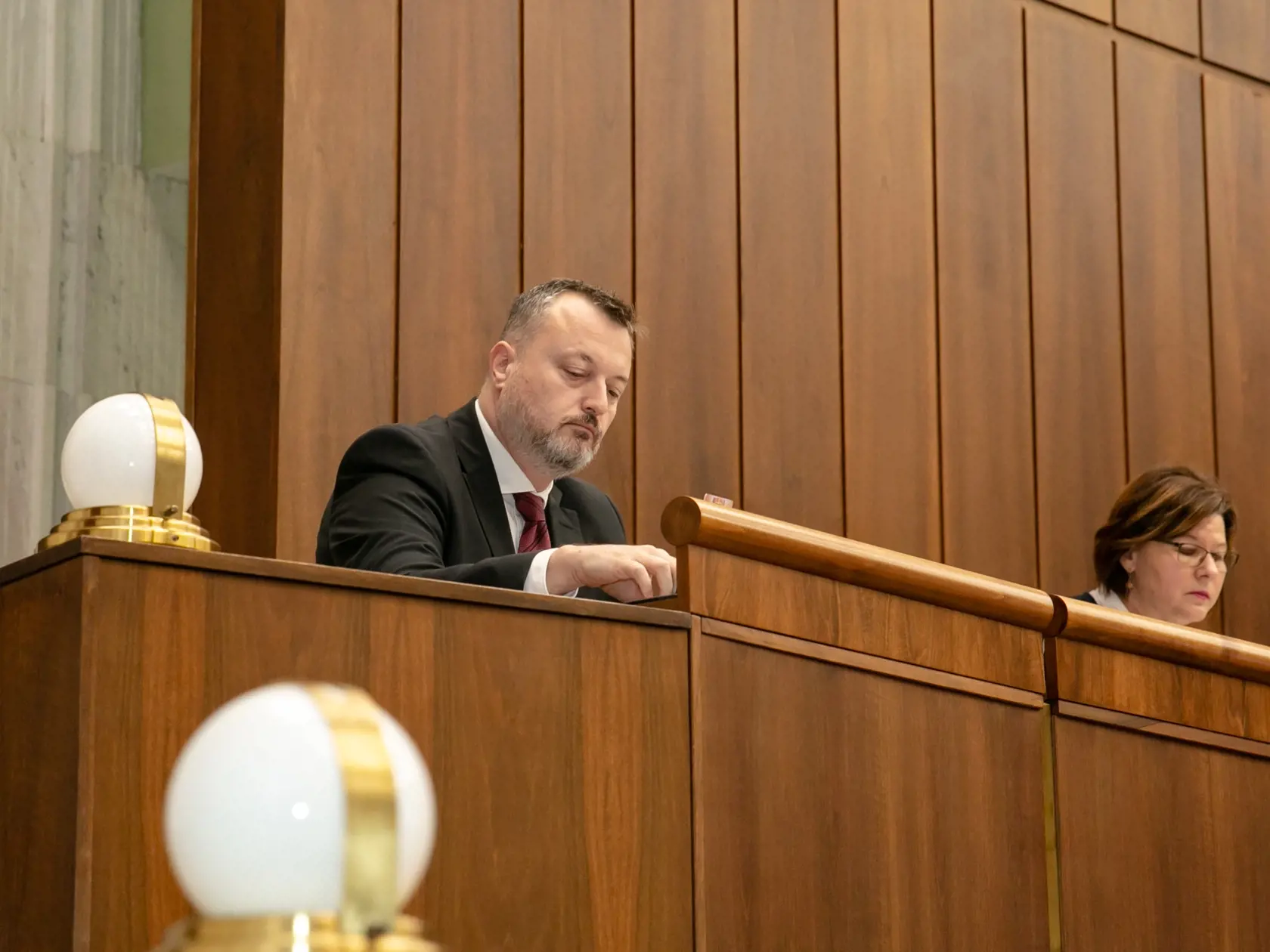 Na snímke politici v NR SR