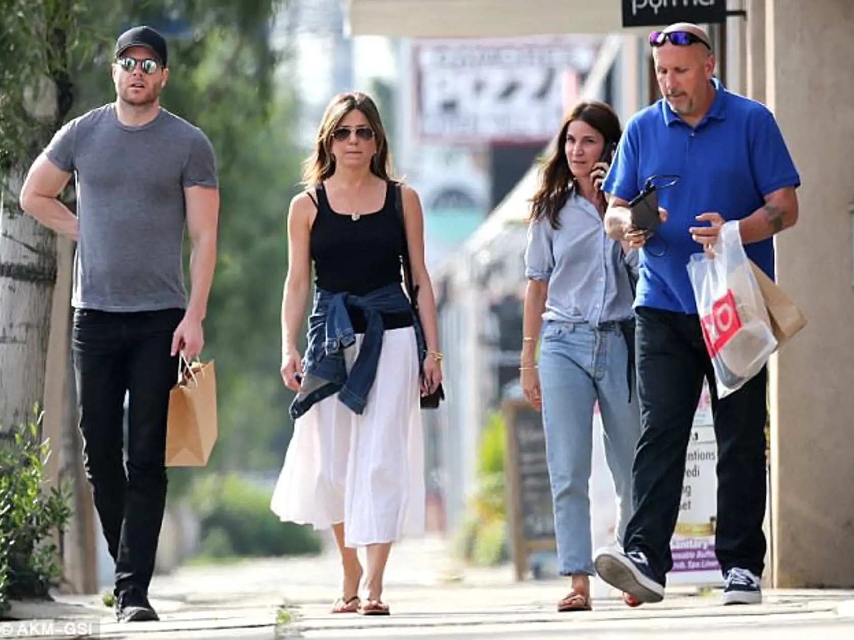 Jennifer Aniston s ochrankou