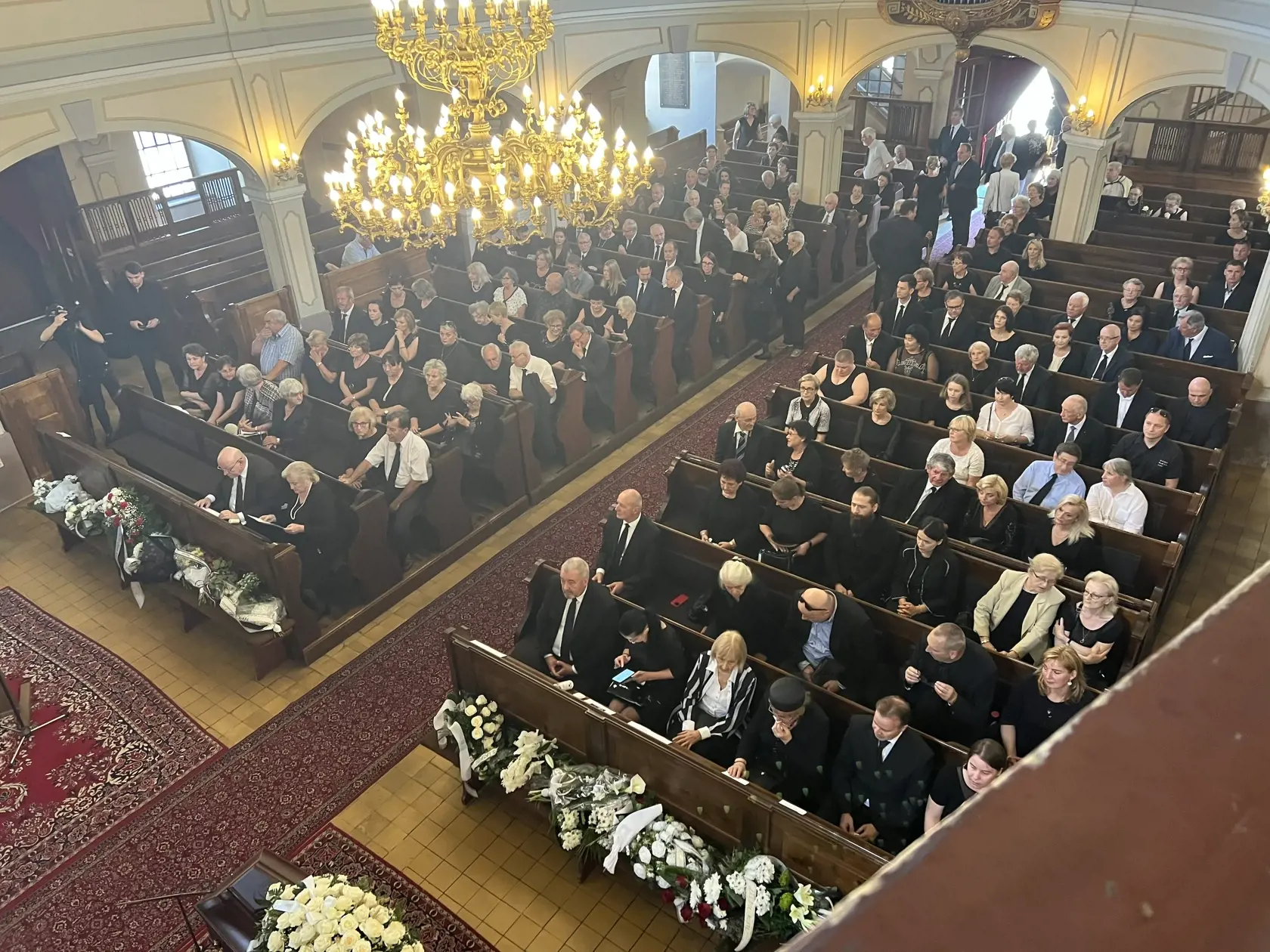 Pohreb prebehol skutočne vo veľkom štýle.