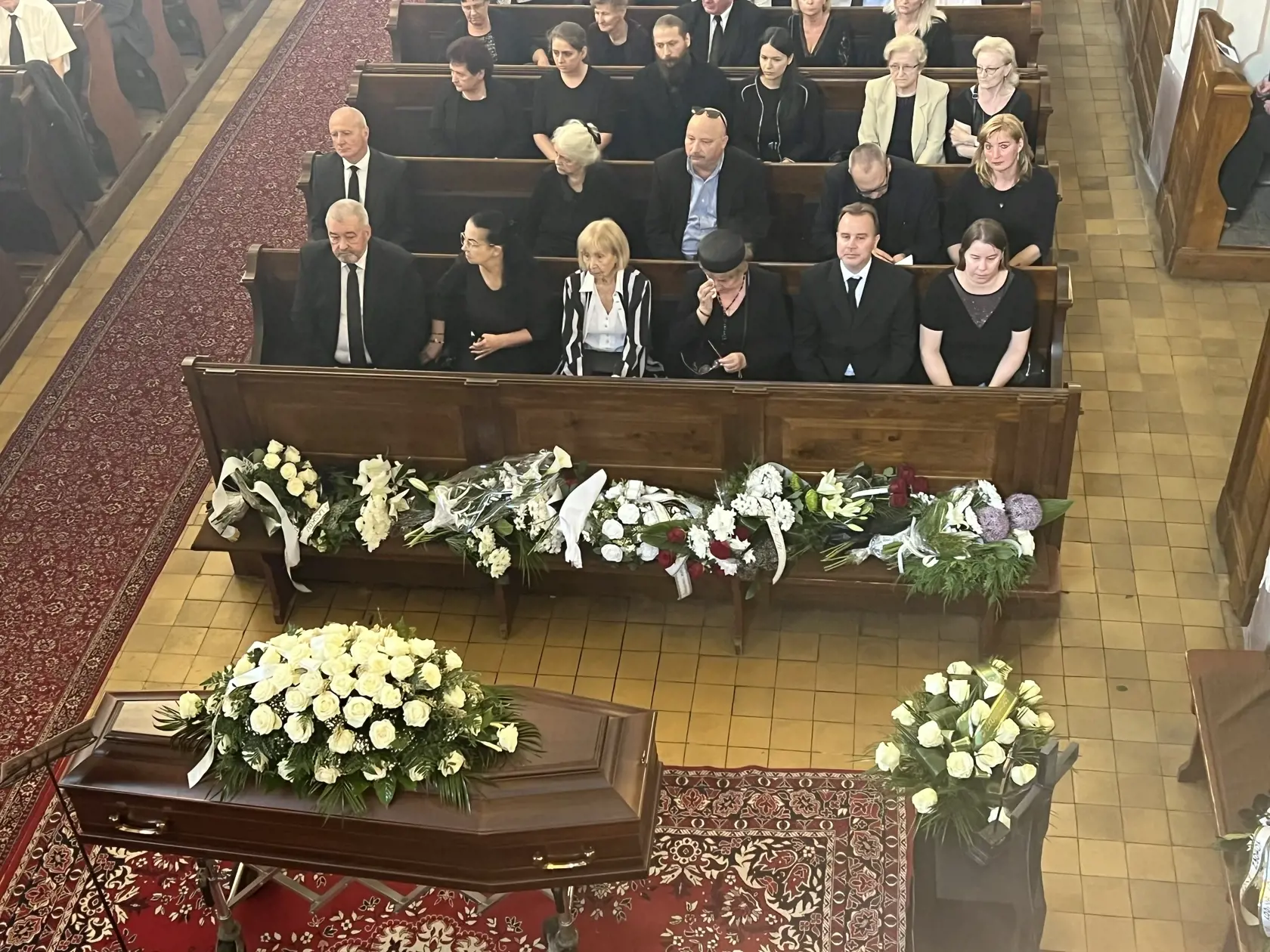 Na foto zľava: Svetlana Sarvaš s manželom Štefanom, Zlatica Gillová, družka Juraja Sarvaša a ďalšia dcéra.