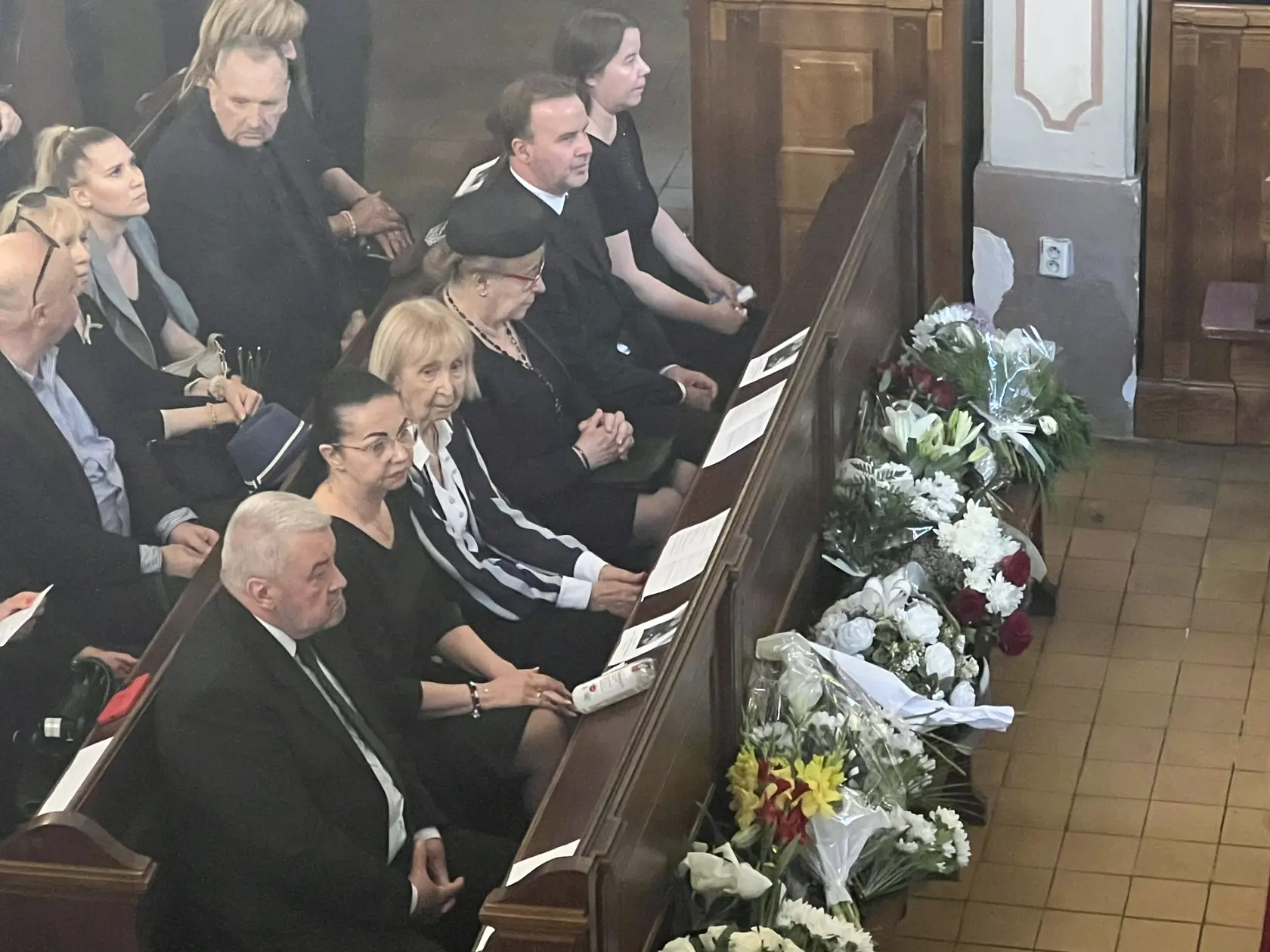 Tiež na mieste odzneli verše zo Sládkovičovej Maríny a pieseň v podaní dvoch folkloristov.