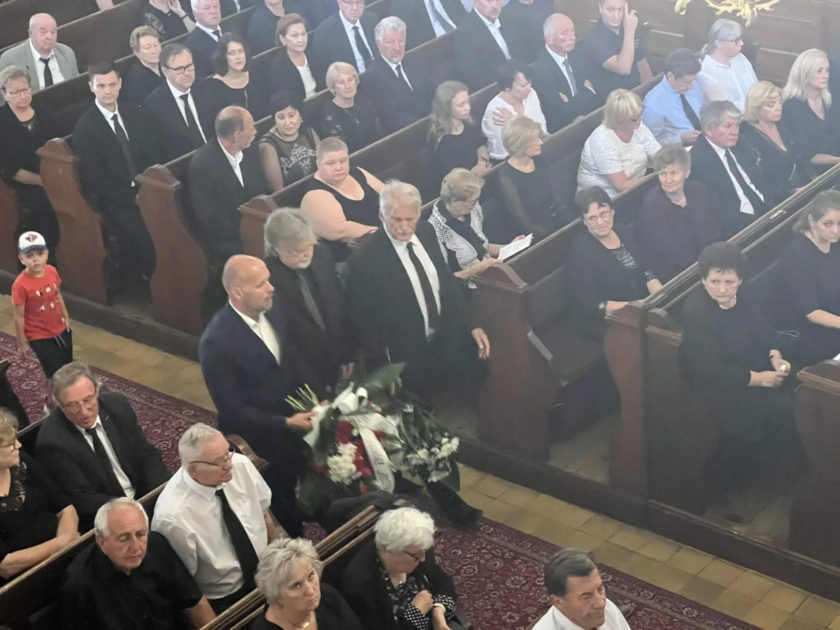 Jedným z jeho prianí bolo, aby počas rozlúčky hral organ Bacha. Bohoslužbu viedol biskup, ktorý bol priateľom Juraja Sarvaša.
