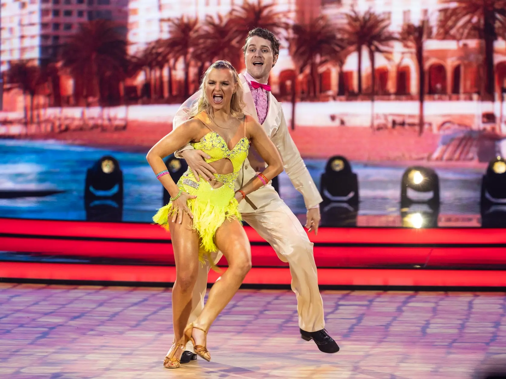 Na snímke Marek Rozkoš a Natália Horváthová počas šiesteho kola Let's dance 2025.