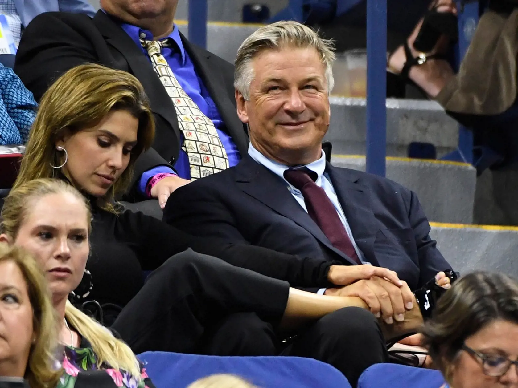 Herec Alec Baldwin lieta za tenisom po celom svete. Sprevádza ho manželka Hilaria.