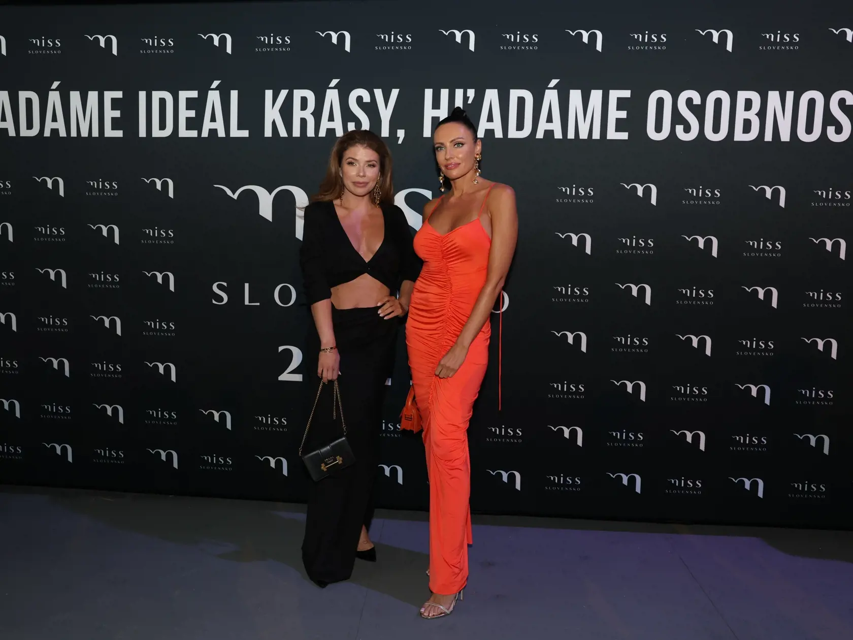 Galavečer Miss Slovensko dostal podtitul „Už nehľadáme ideál krásy, hľadáme osobnosť"! Na snímke Miss 2006 Magdaléna Šebestová.